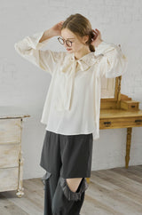 bowtie ribbon frill blouse
