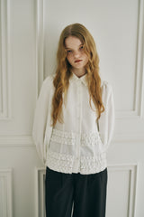 many frill blouse