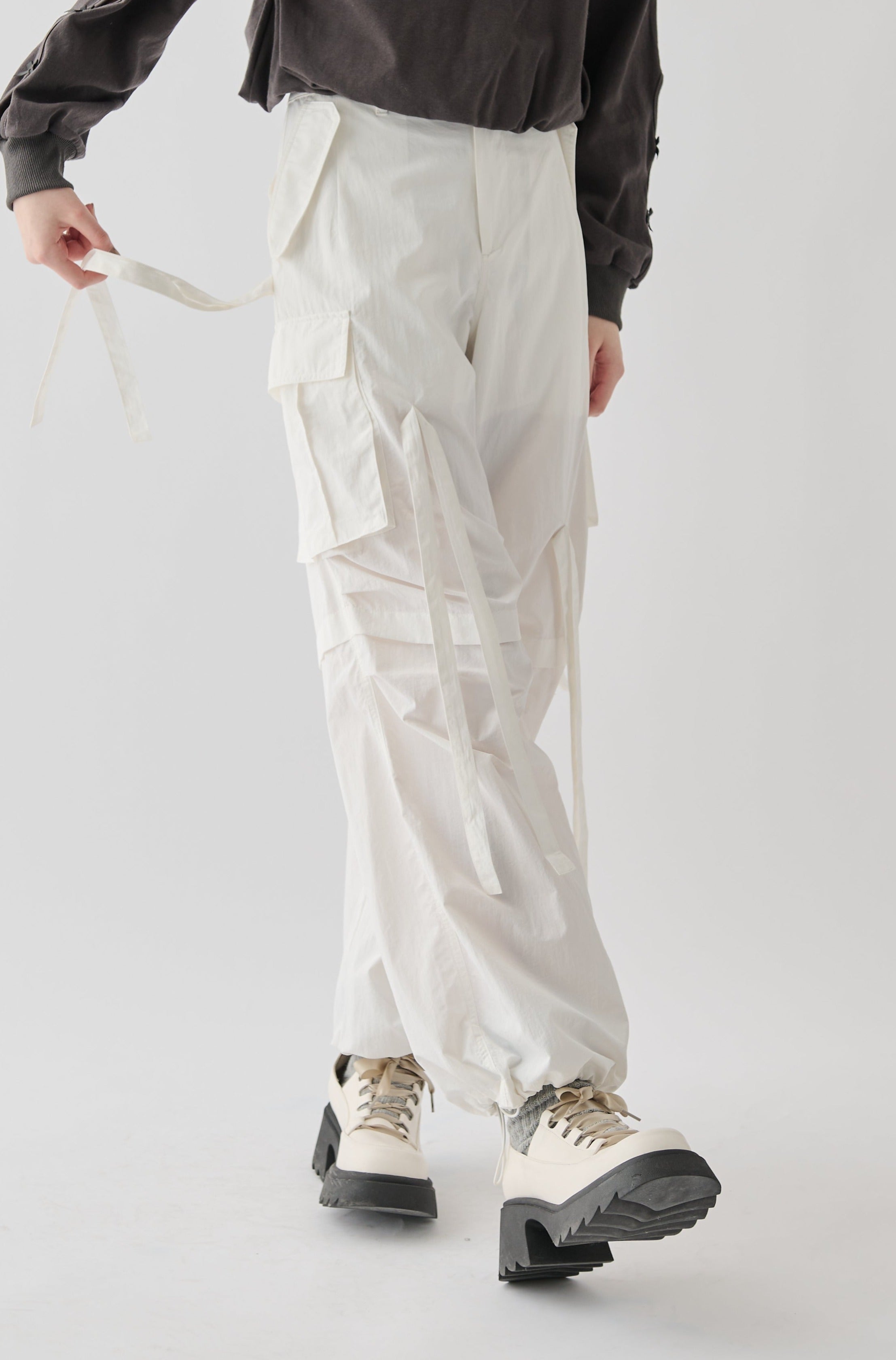 ribbon nylon cargo pants – idem