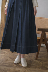 made in Japan tuck denim skirt
