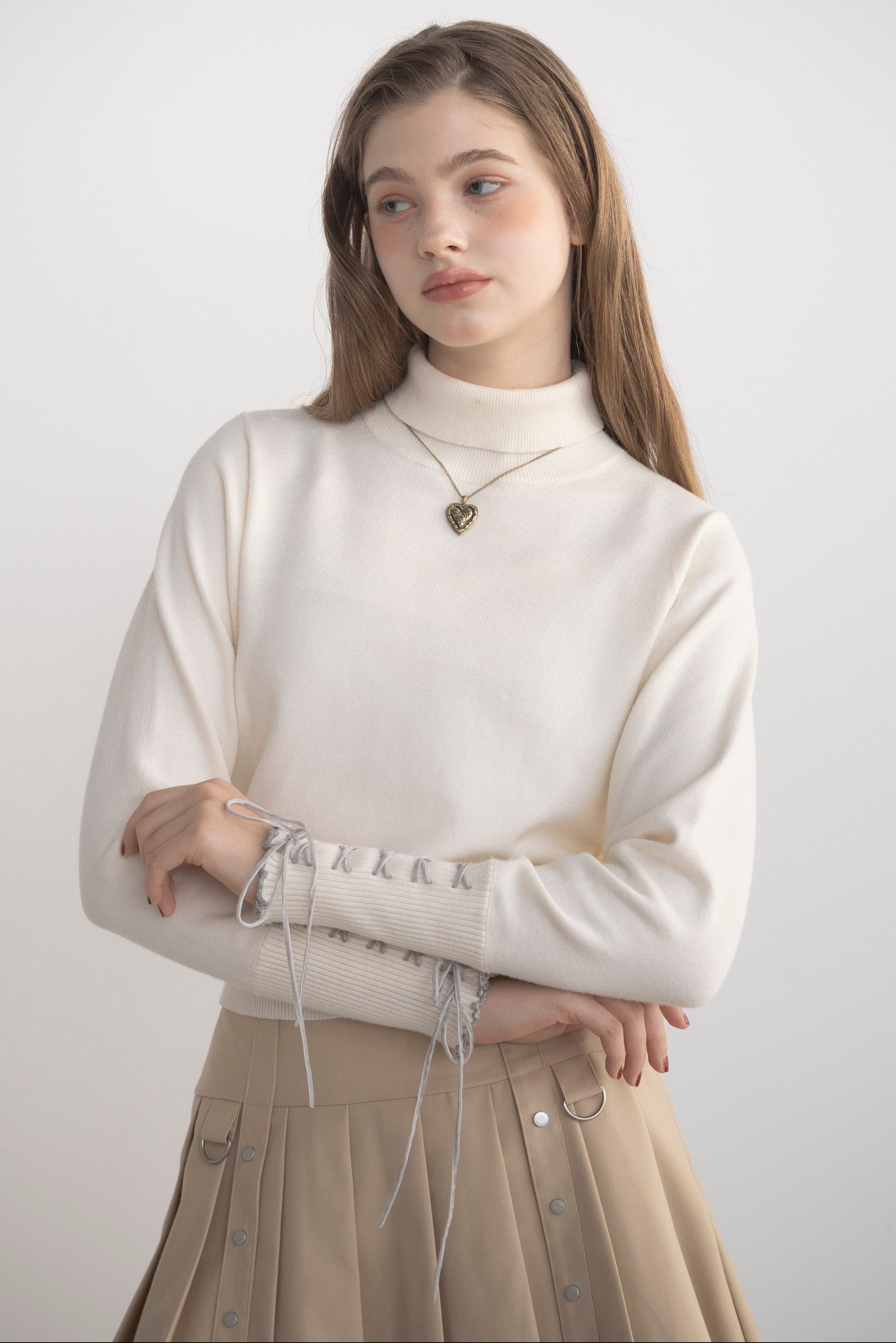 lace up ribbon turtle knit