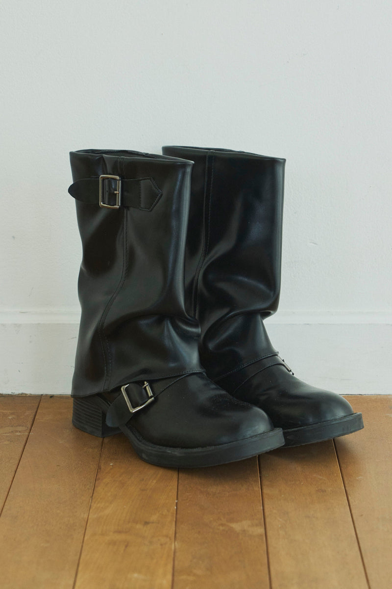 layered middle boots