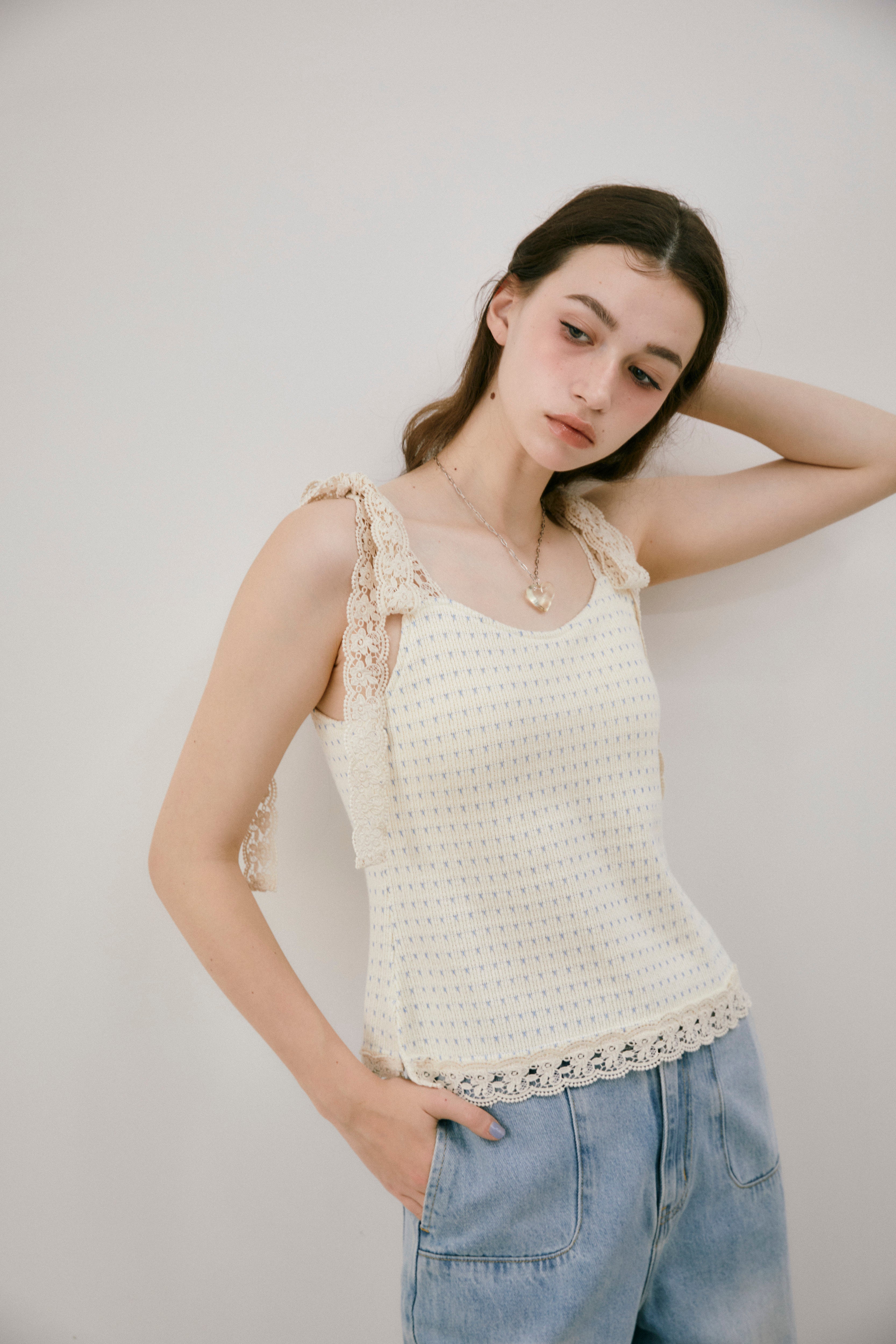 cup in shoulder lace camisole