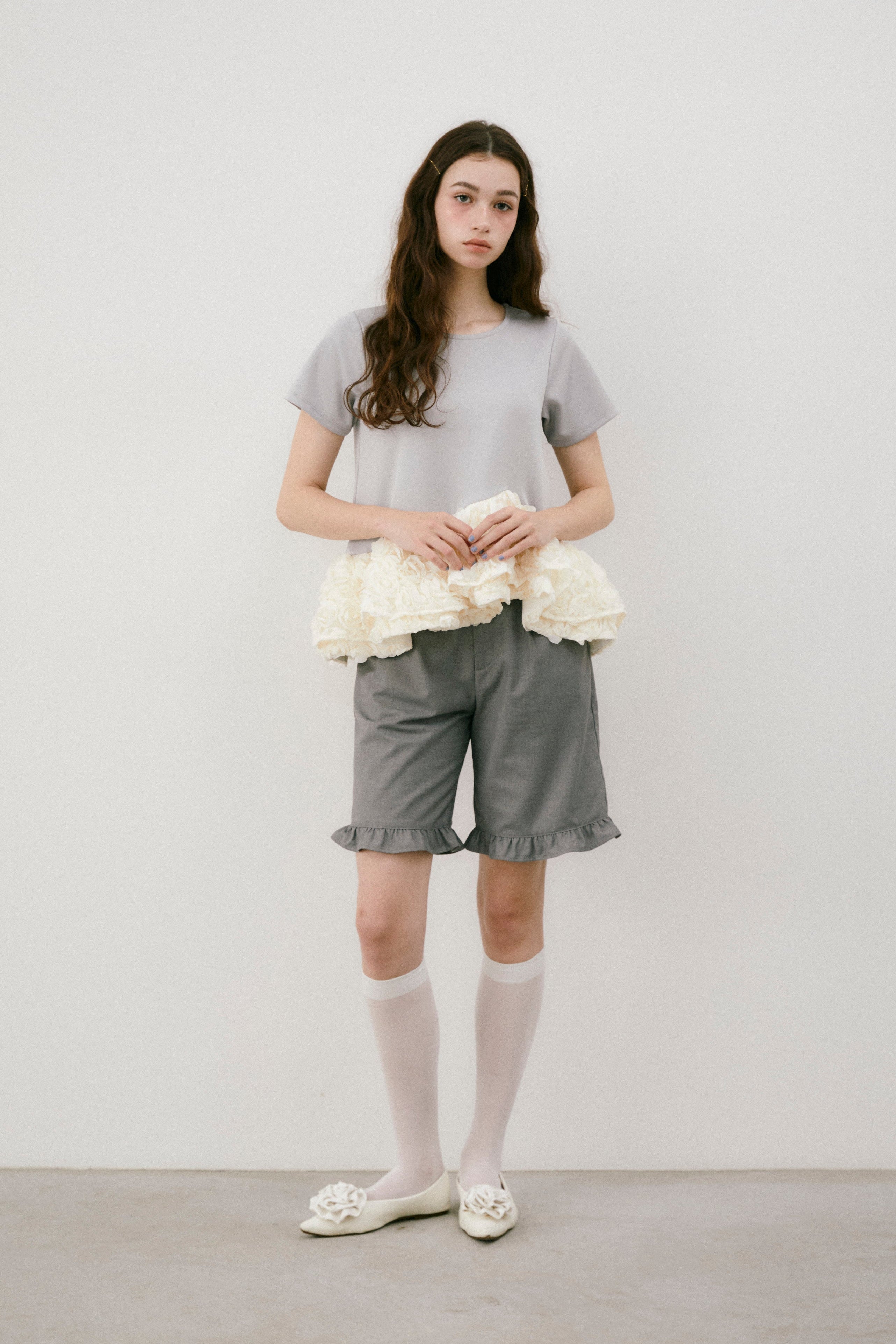 frill tuck half pants