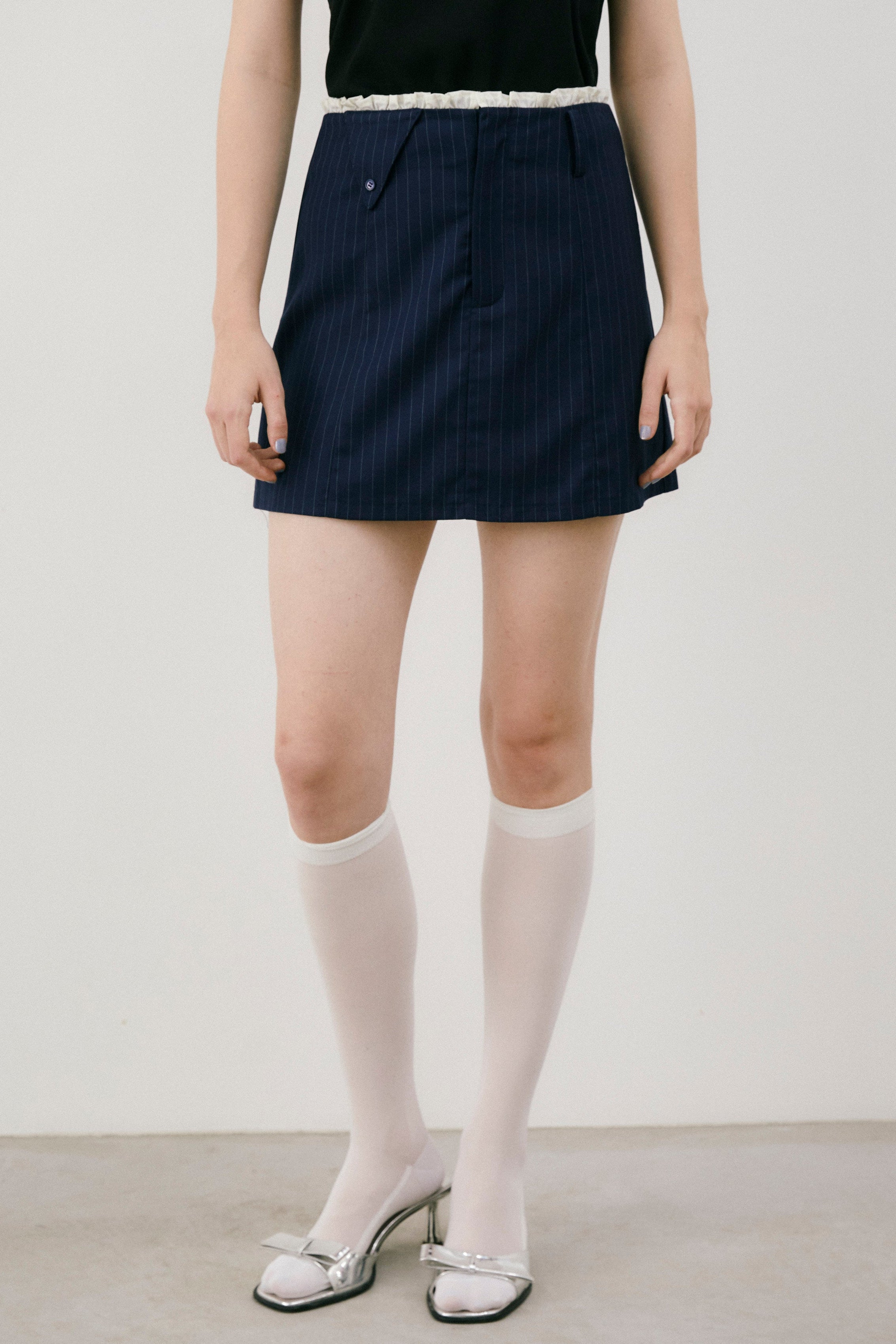 frill belt mini skirt