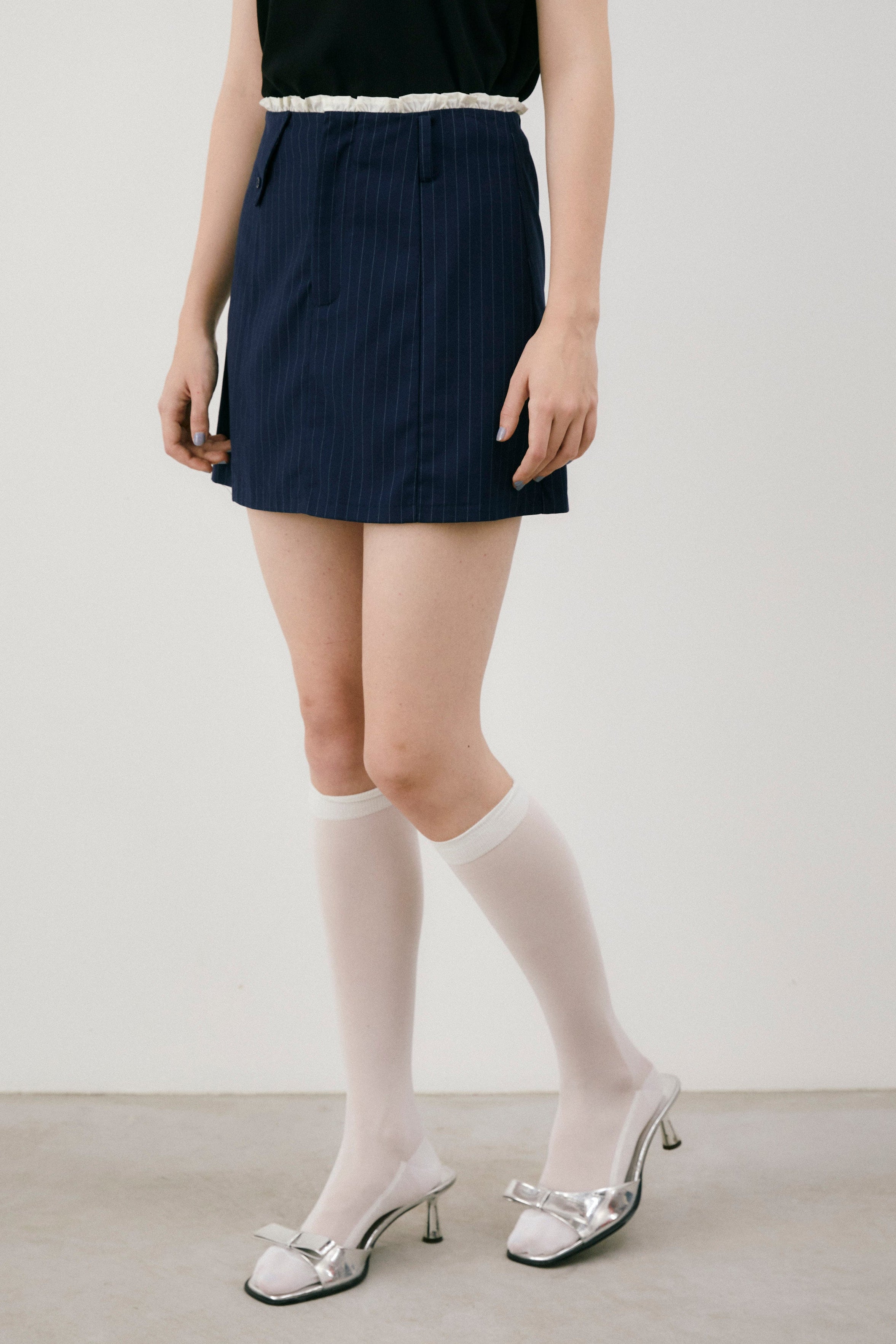frill belt mini skirt