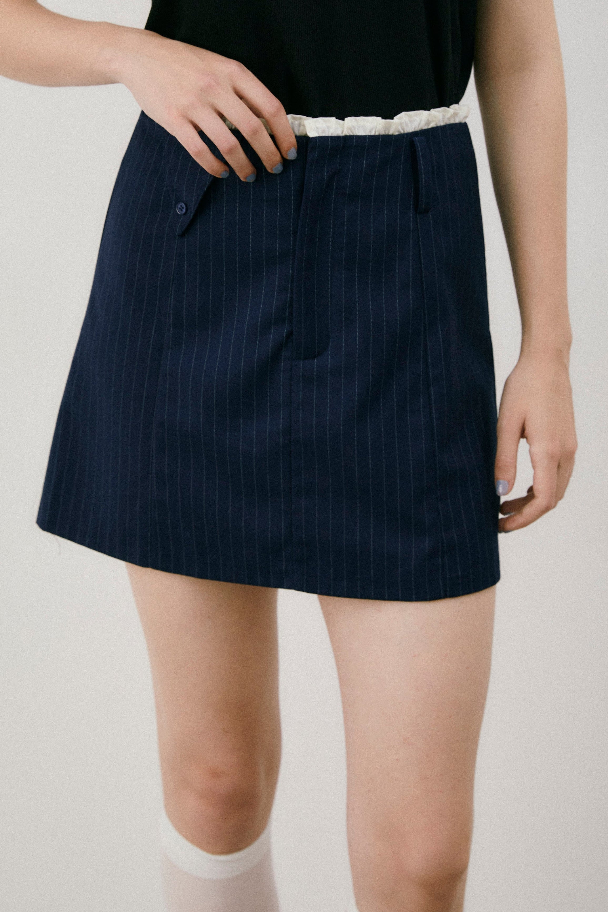 frill belt mini skirt