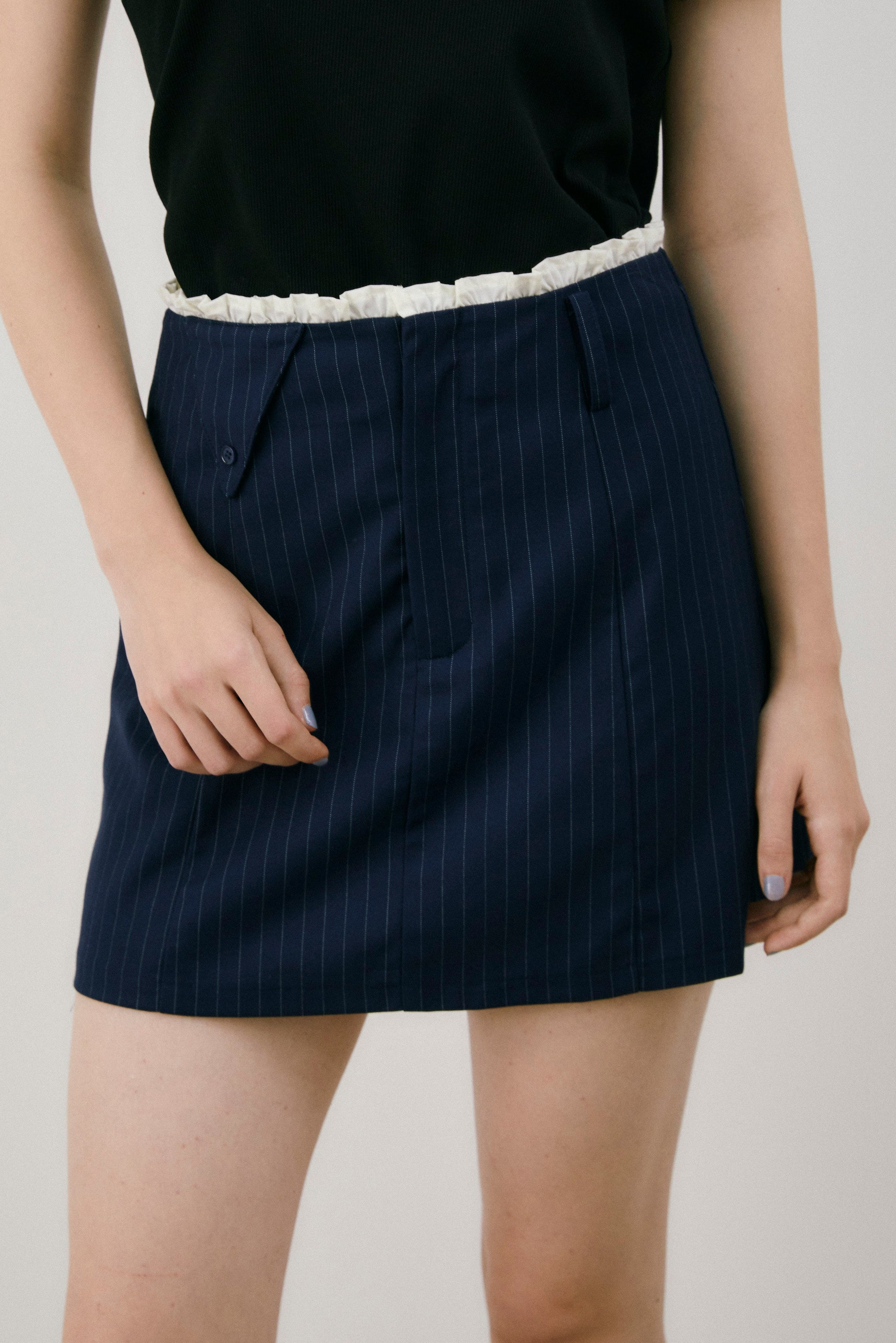 frill belt mini skirt