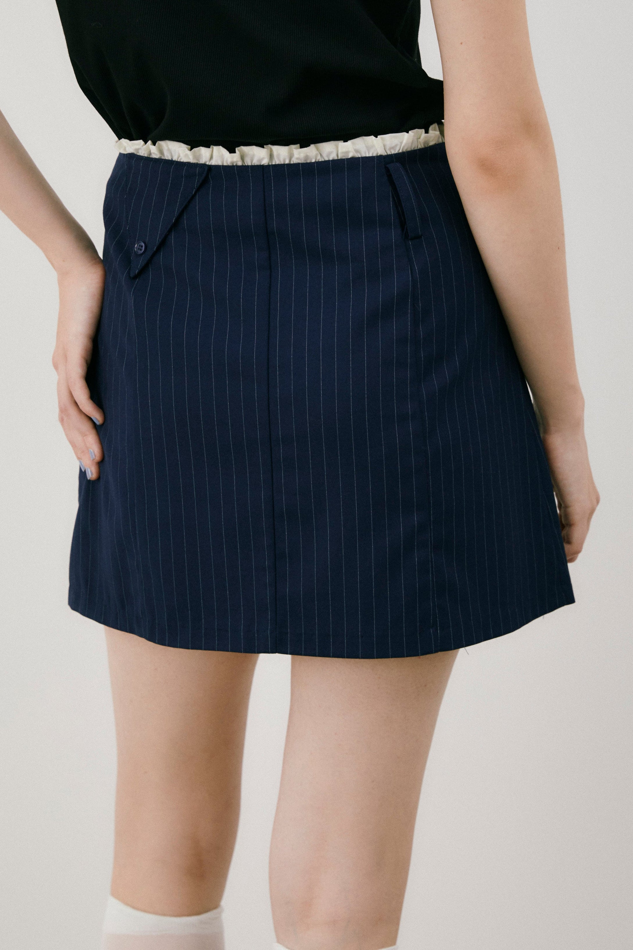 frill belt mini skirt