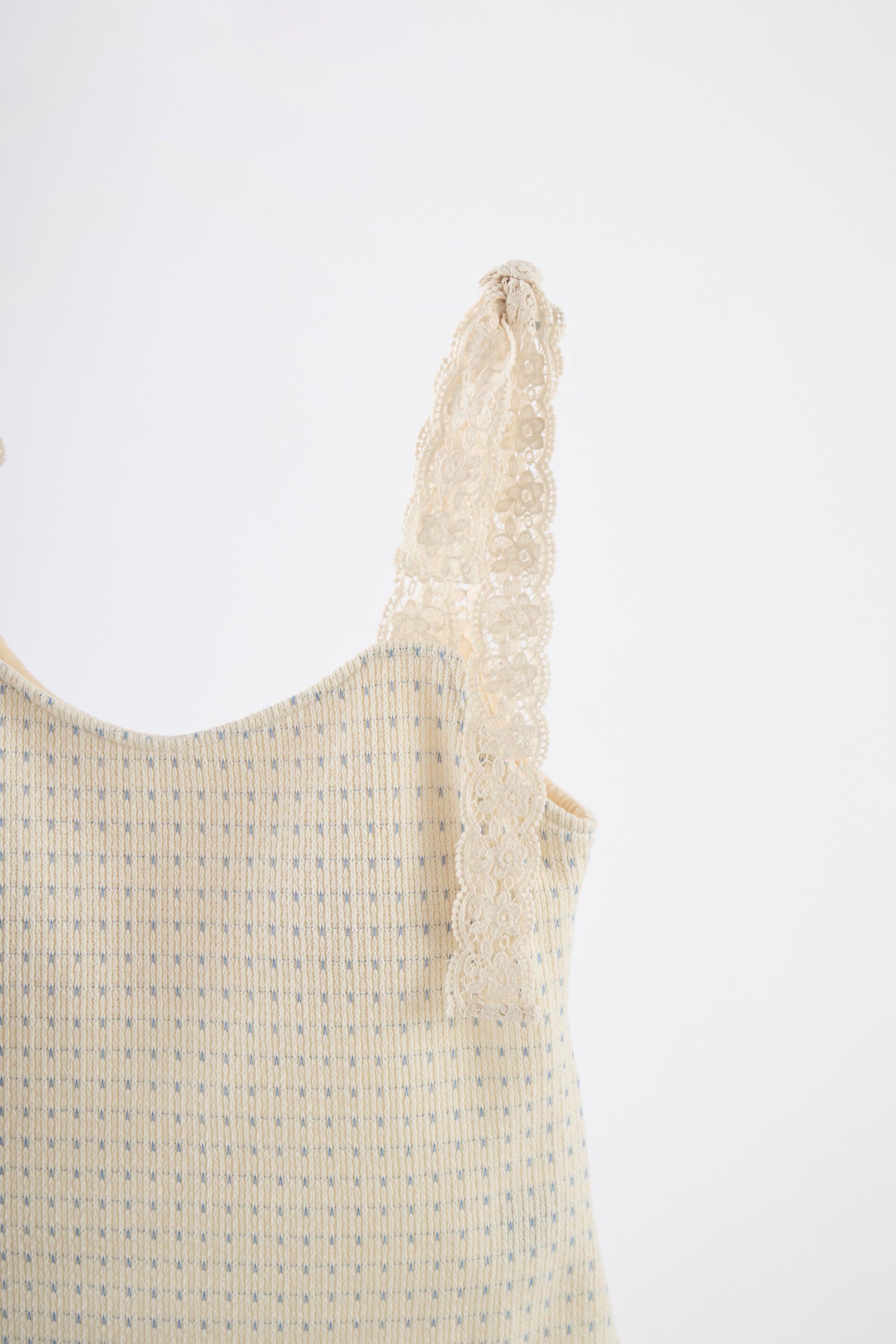 cup in shoulder lace camisole