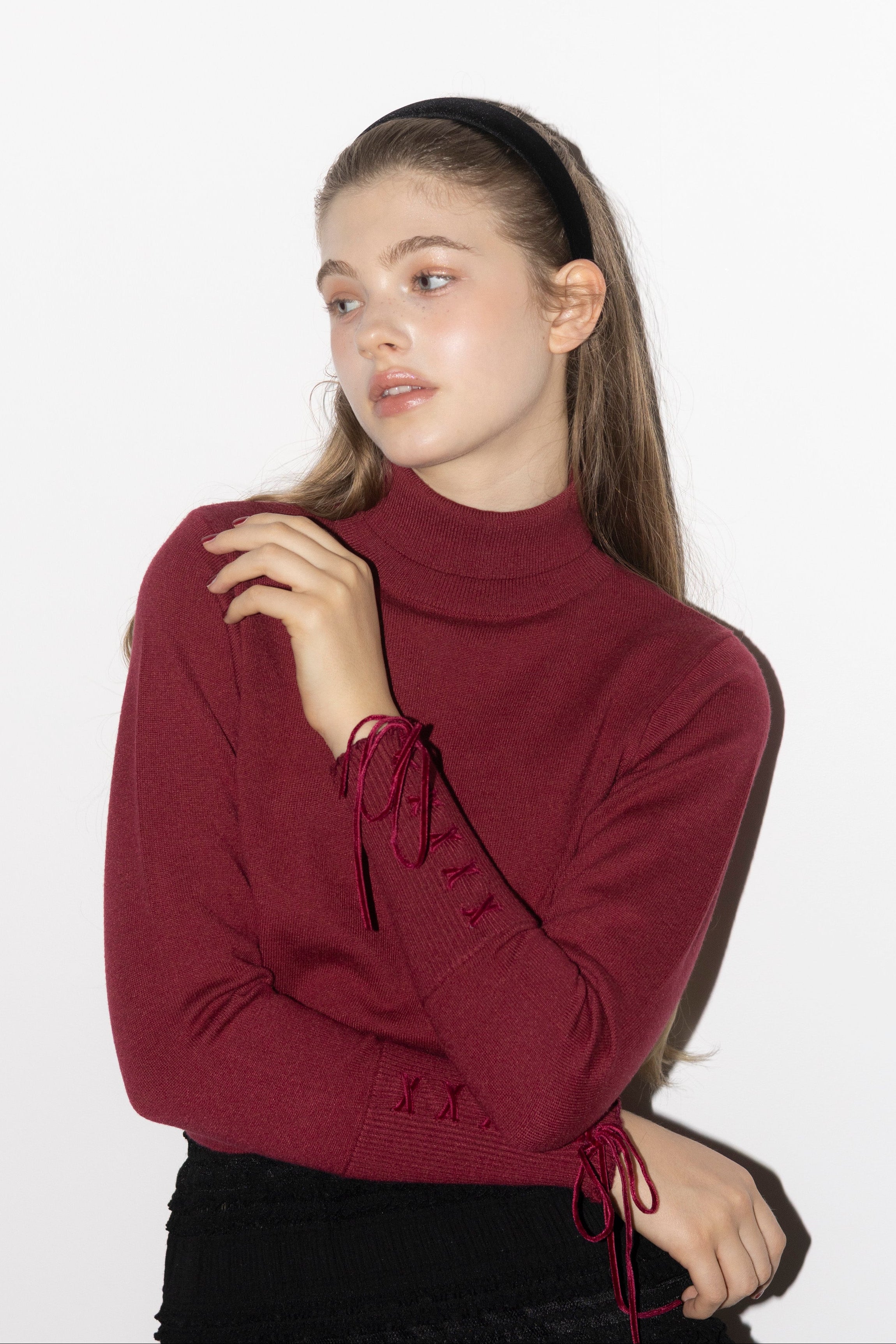 lace up ribbon turtle knit