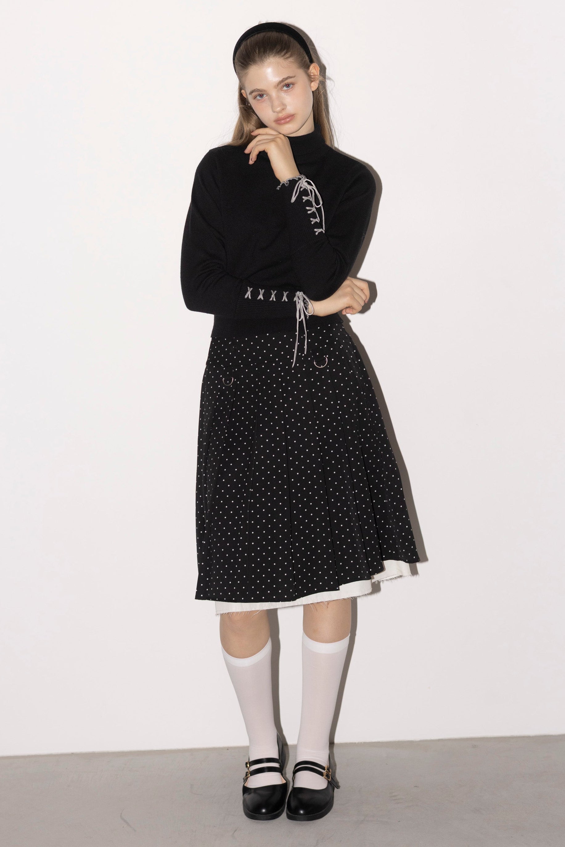 lace up ribbon turtle knit