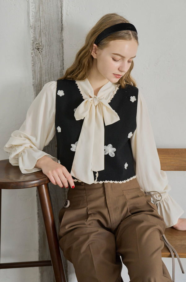 bowtie ribbon frill blouse