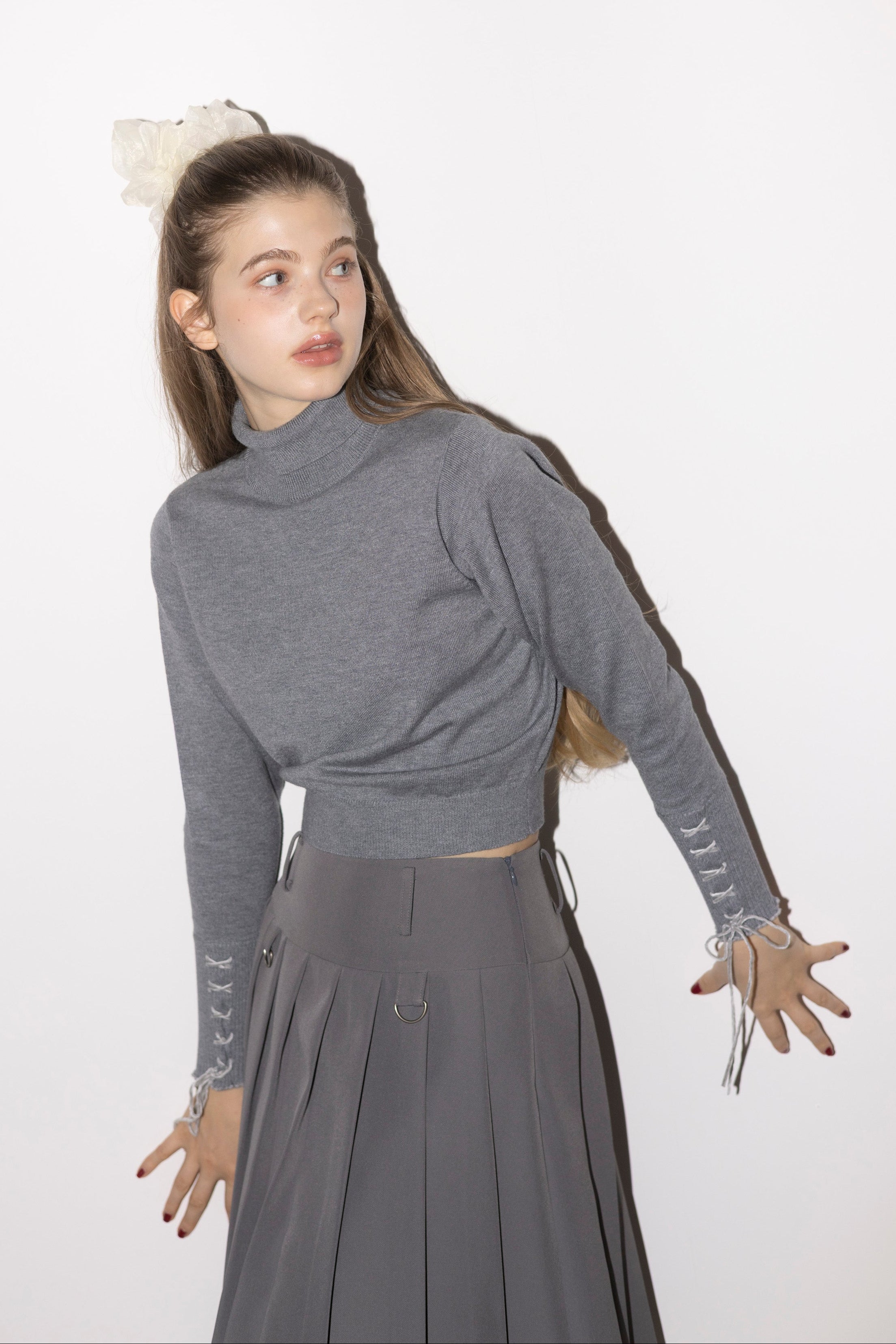 lace up ribbon turtle knit