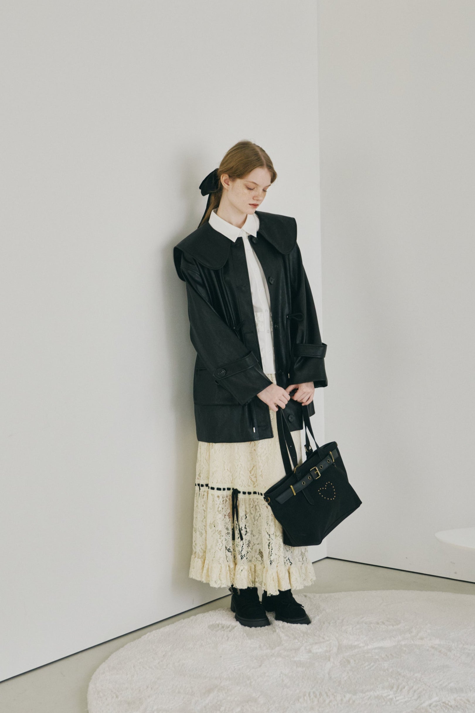 heart × belt suede shoulder bag