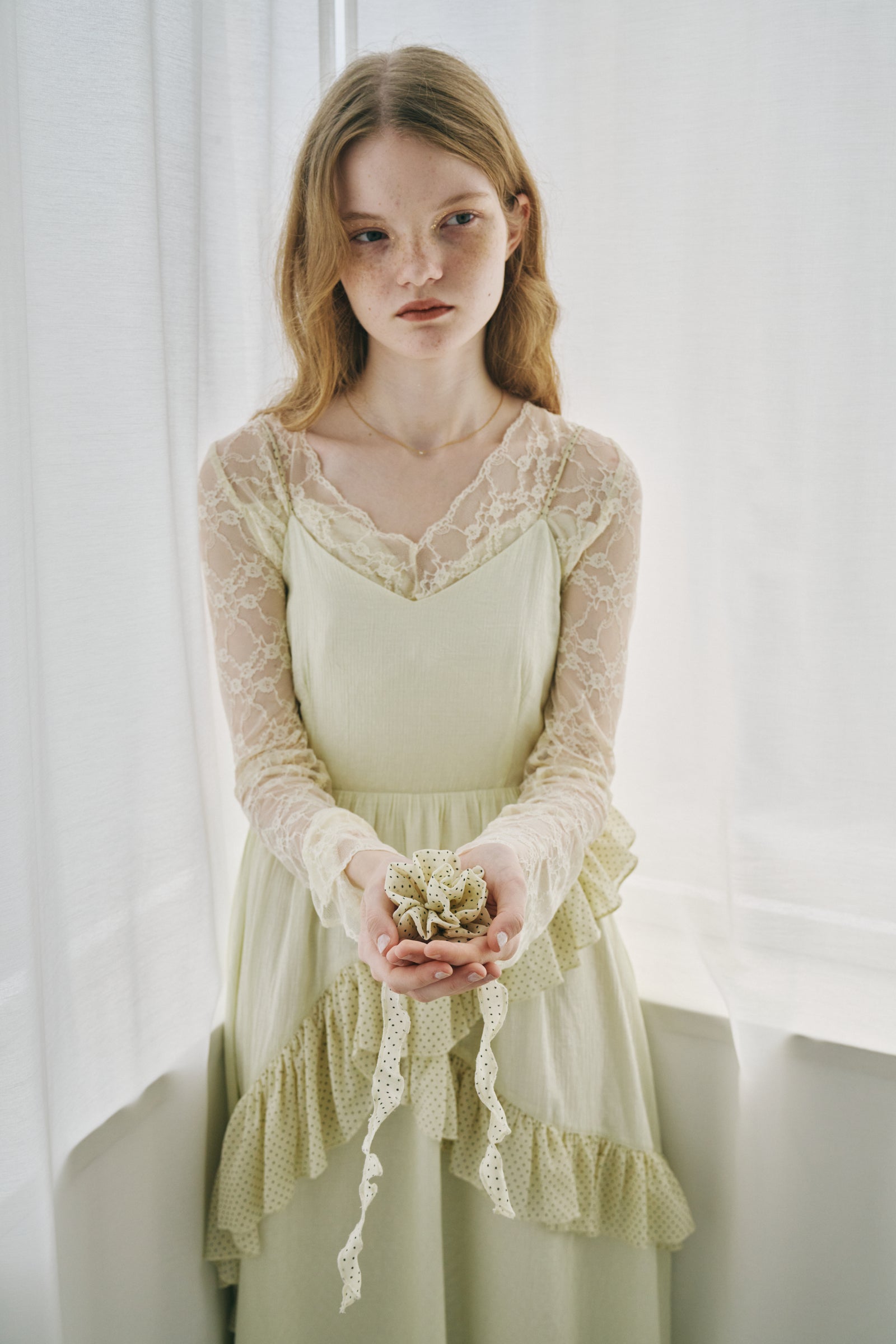 dot × rose corsage cami onepiece – idem