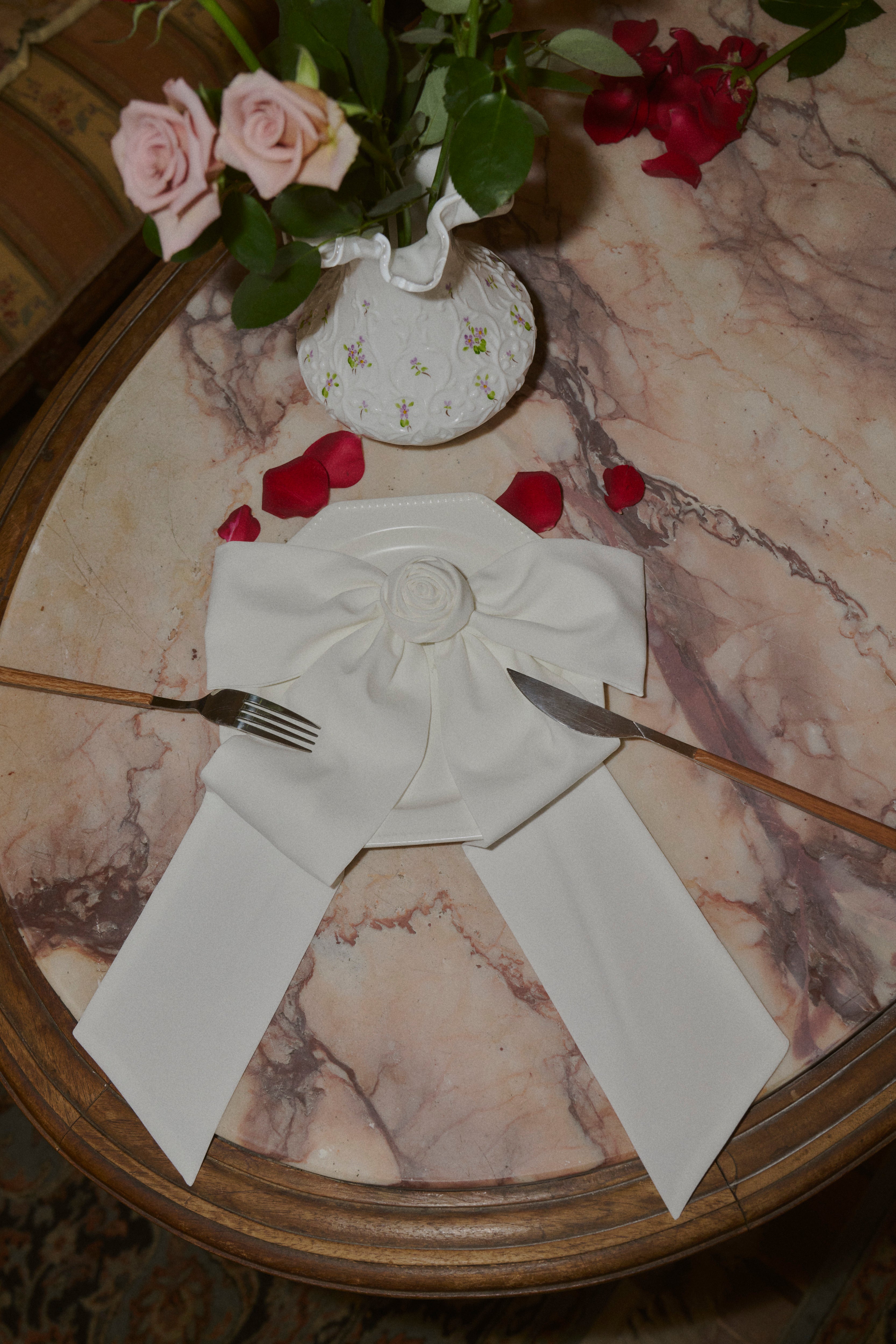 rose ribbon tie