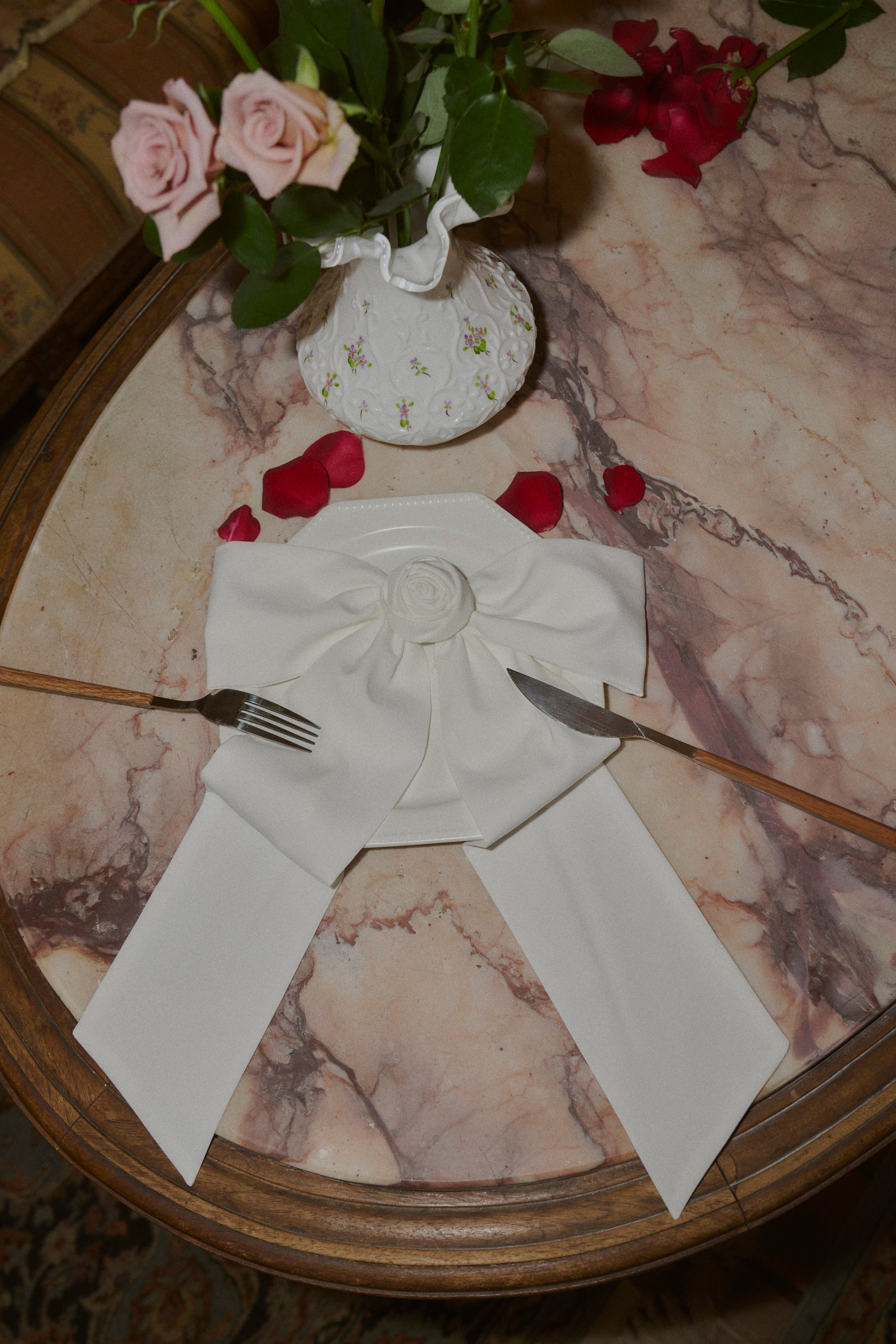 rose ribbon tie