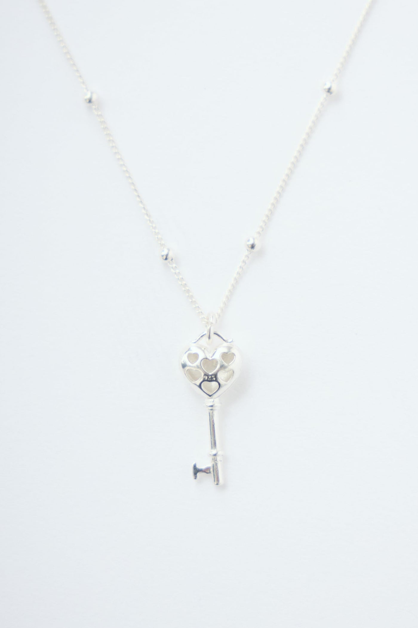 アクセサリー - CLASSICGENTLEMAN HEART PIN - SILVER アクセサリー - CLASSICGENTLEMAN HEART PIN - SILVER