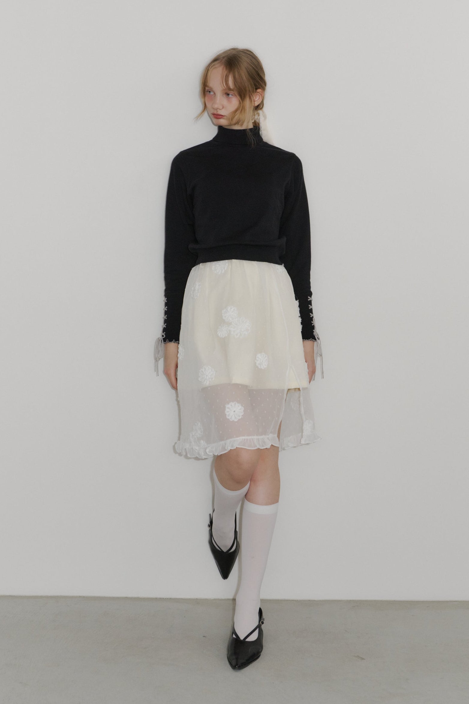 lace up ribbon turtle knit