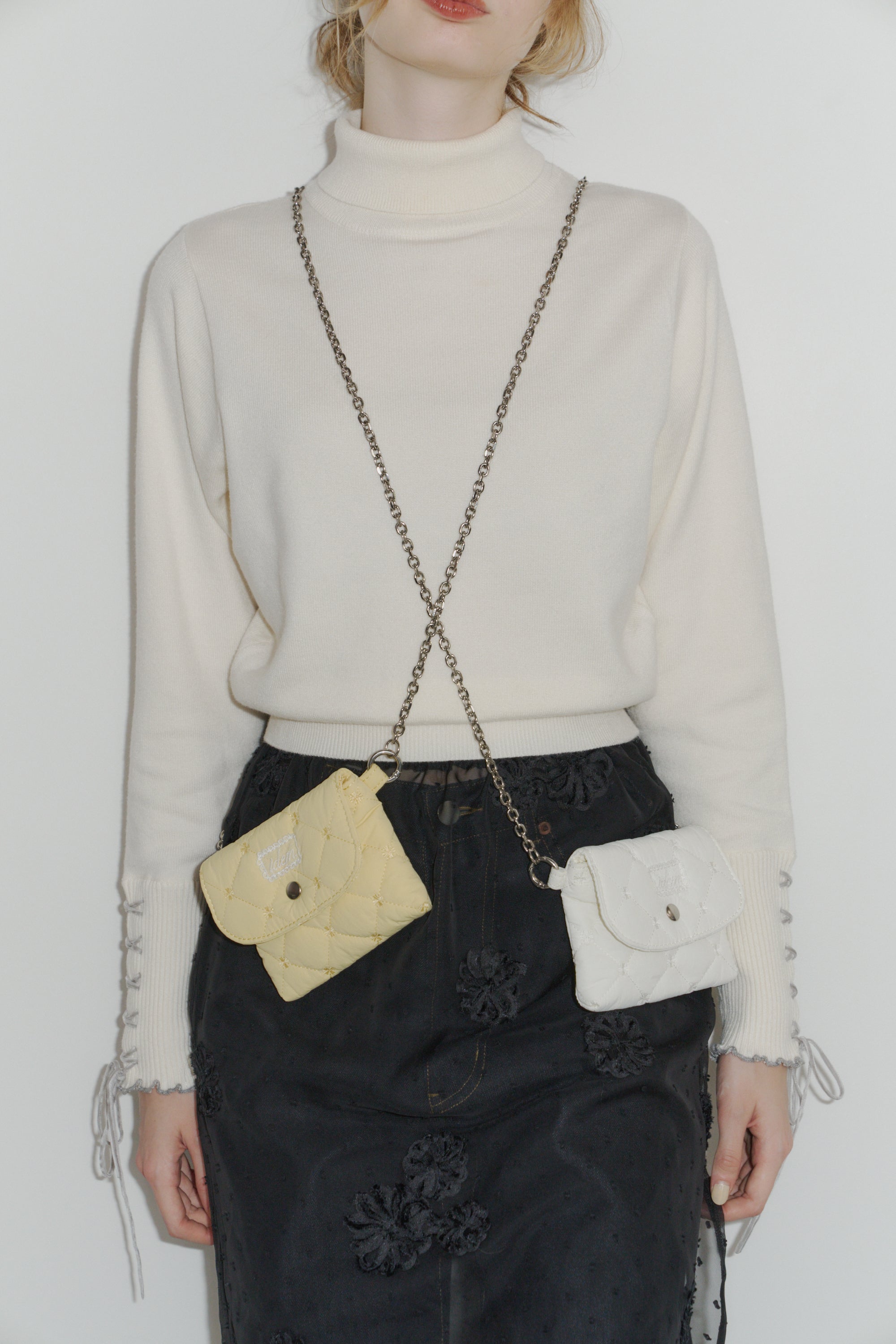 paddet chain pouch bag