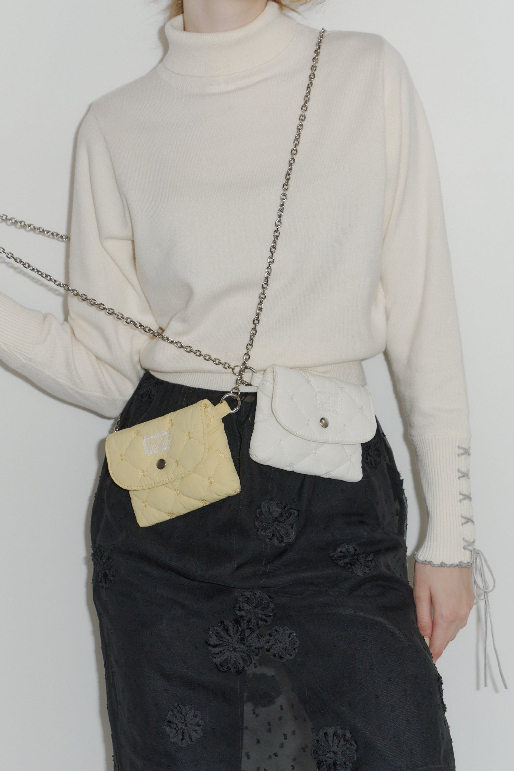 lace up ribbon turtle knit