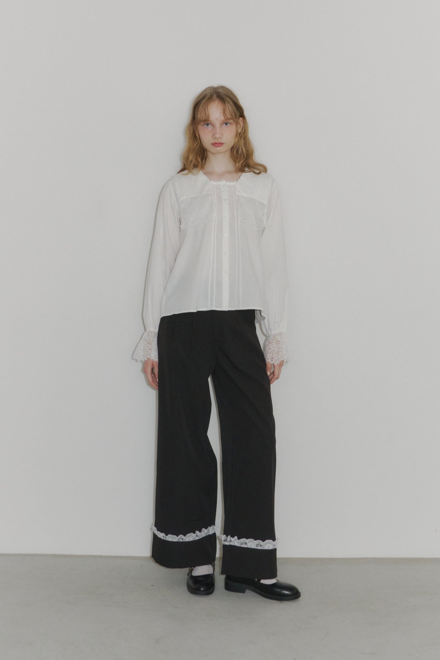 vintage square lace collar blouse – idem