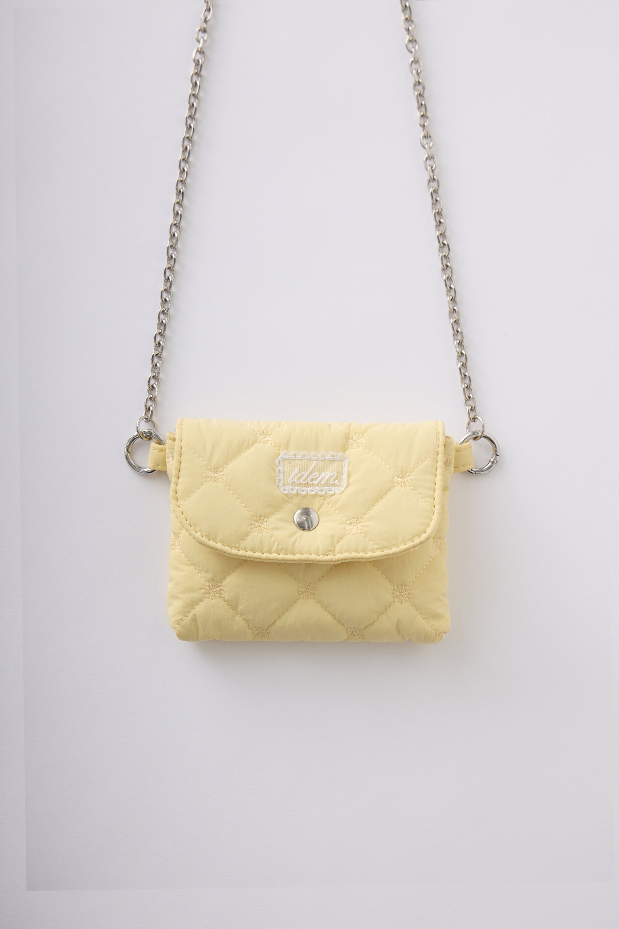 paddet chain pouch bag