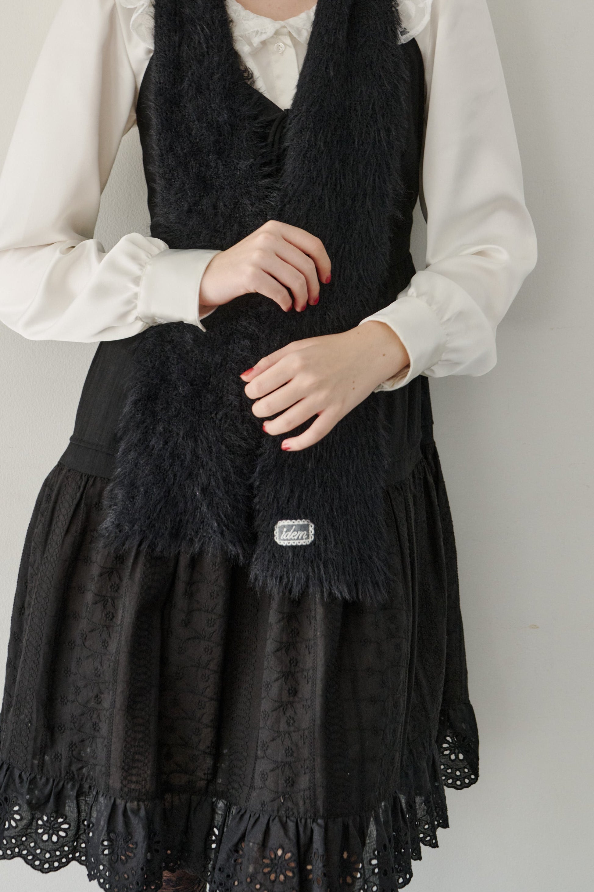 slim knit shaggy muffler