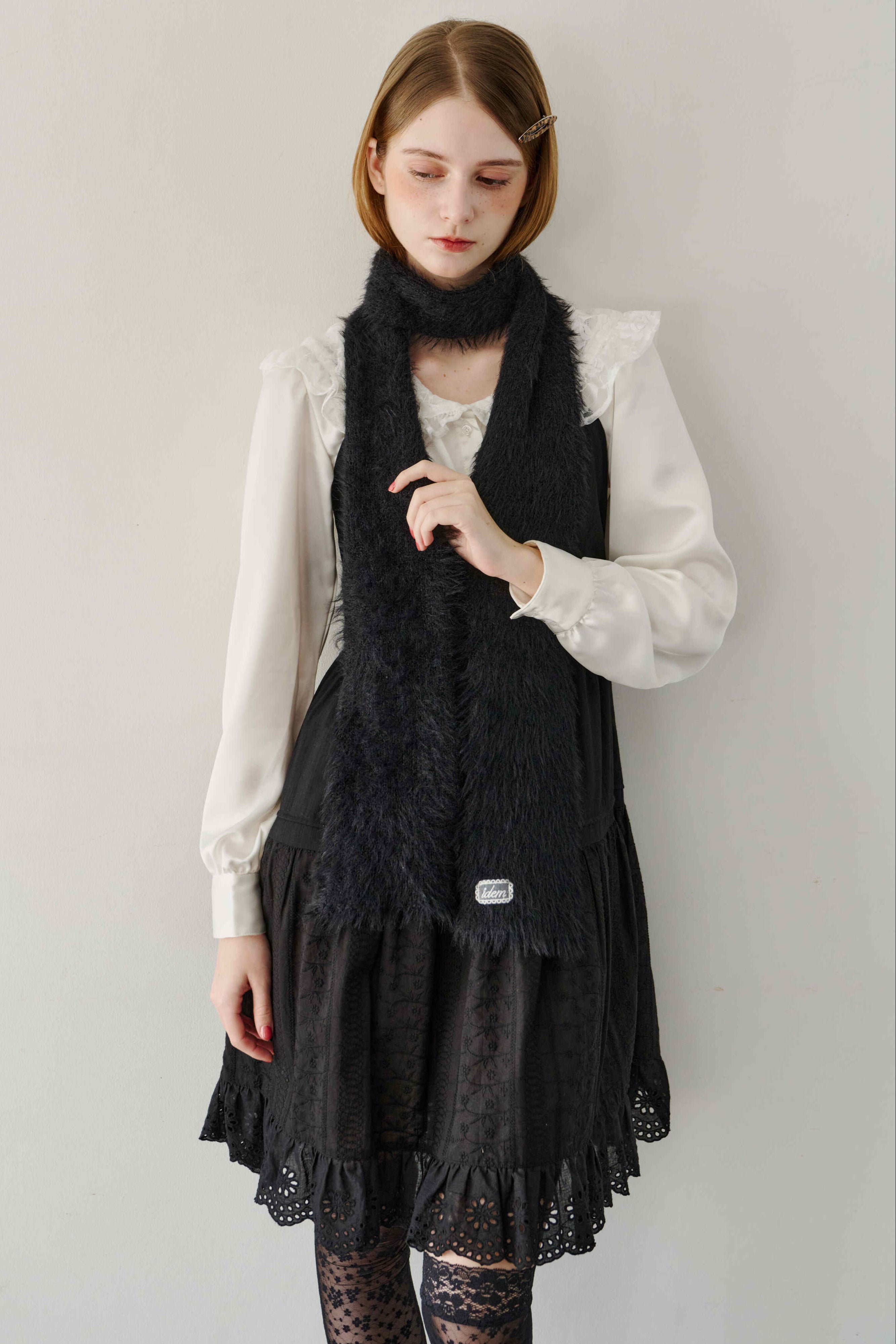 slim knit shaggy muffler