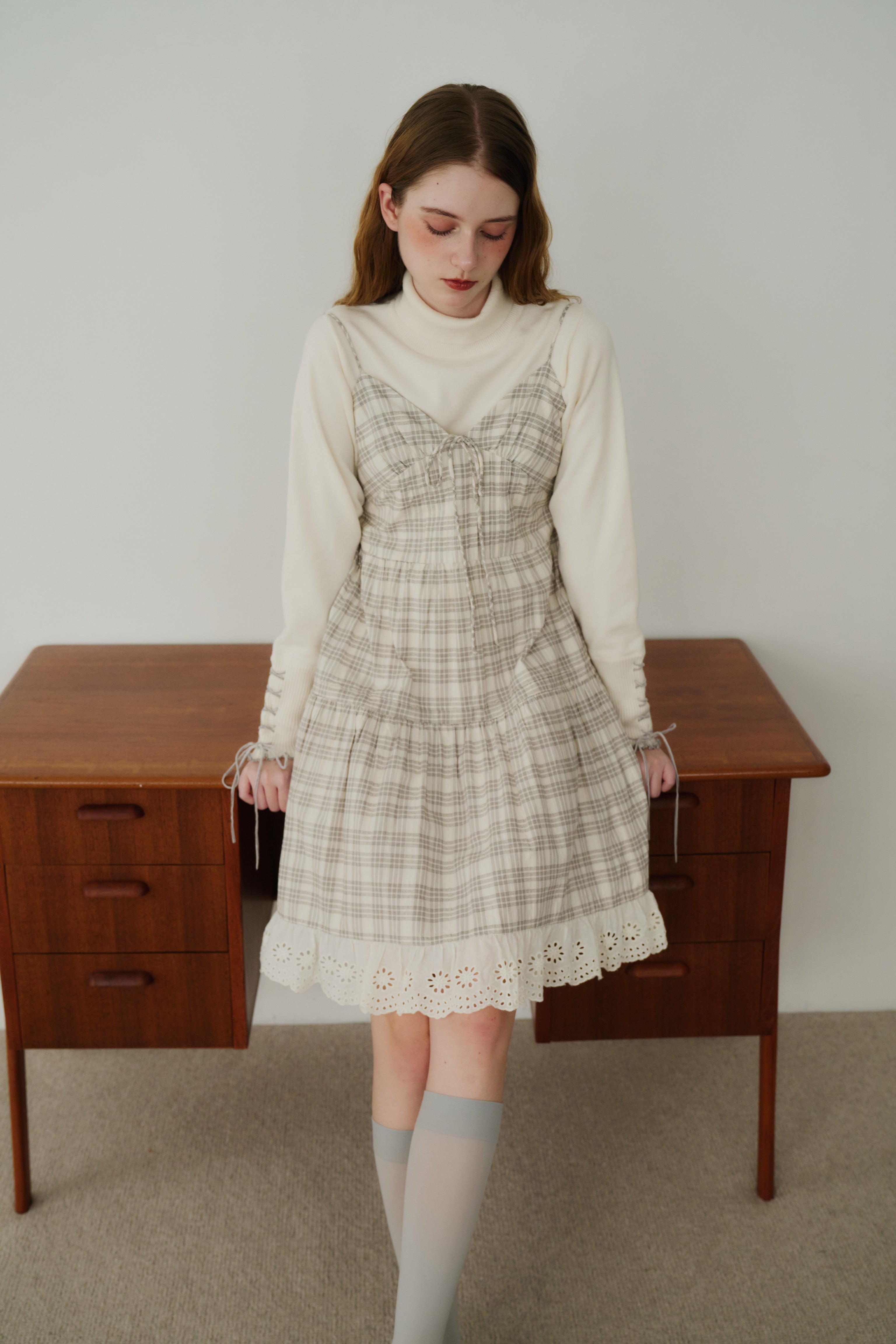 lace up ribbon turtle knit