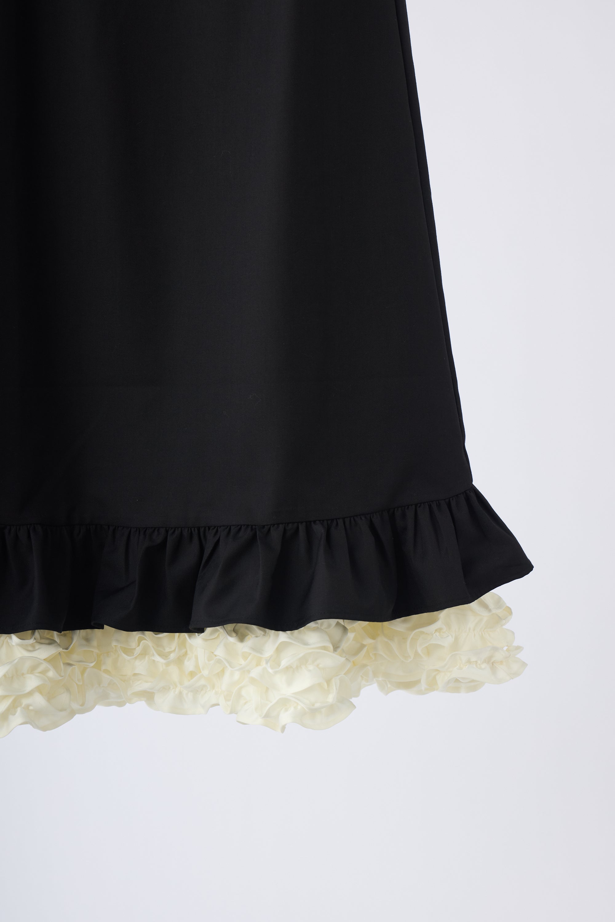 blooming frill long skirt【セットアップ着用可能】