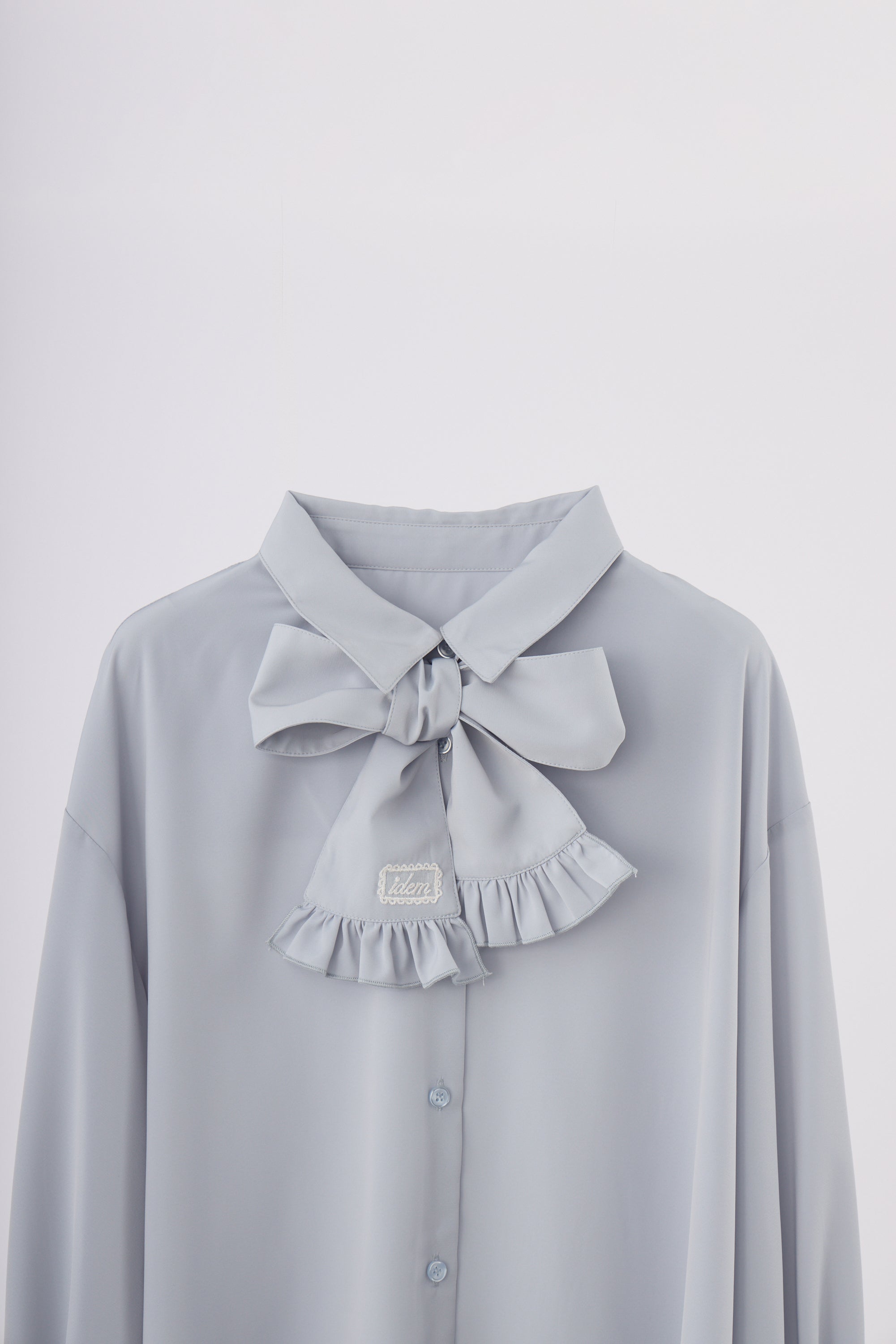 volume sleeve frill tie blouse