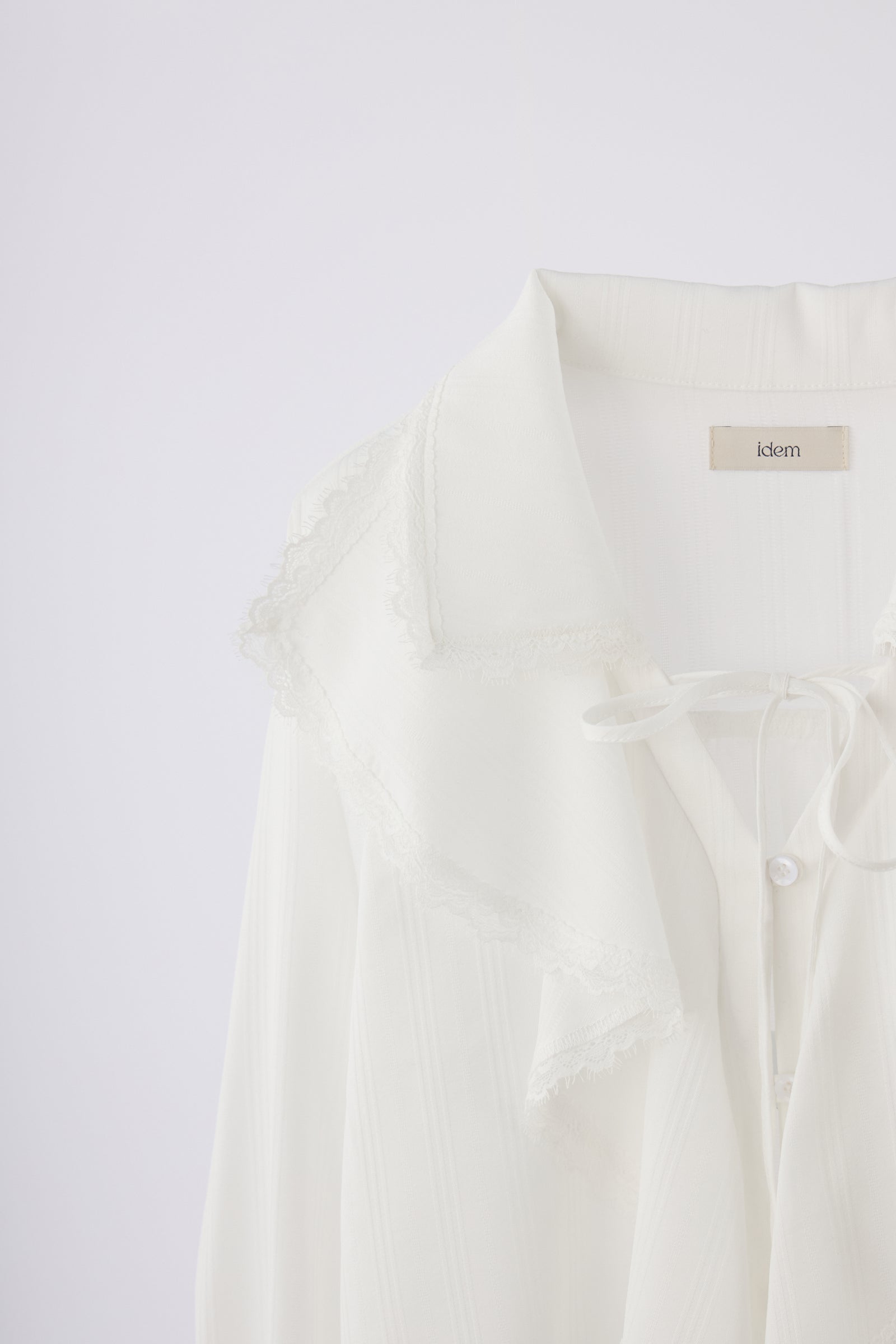 idem イデム　ruffle collared blouse ruffle collared blouse – idem