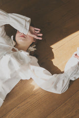 ruffle collared blouse