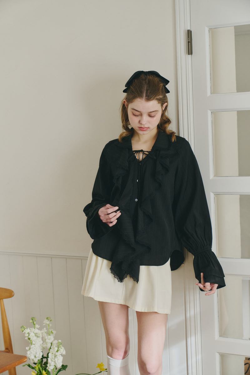 ruffle collared blouse – idem