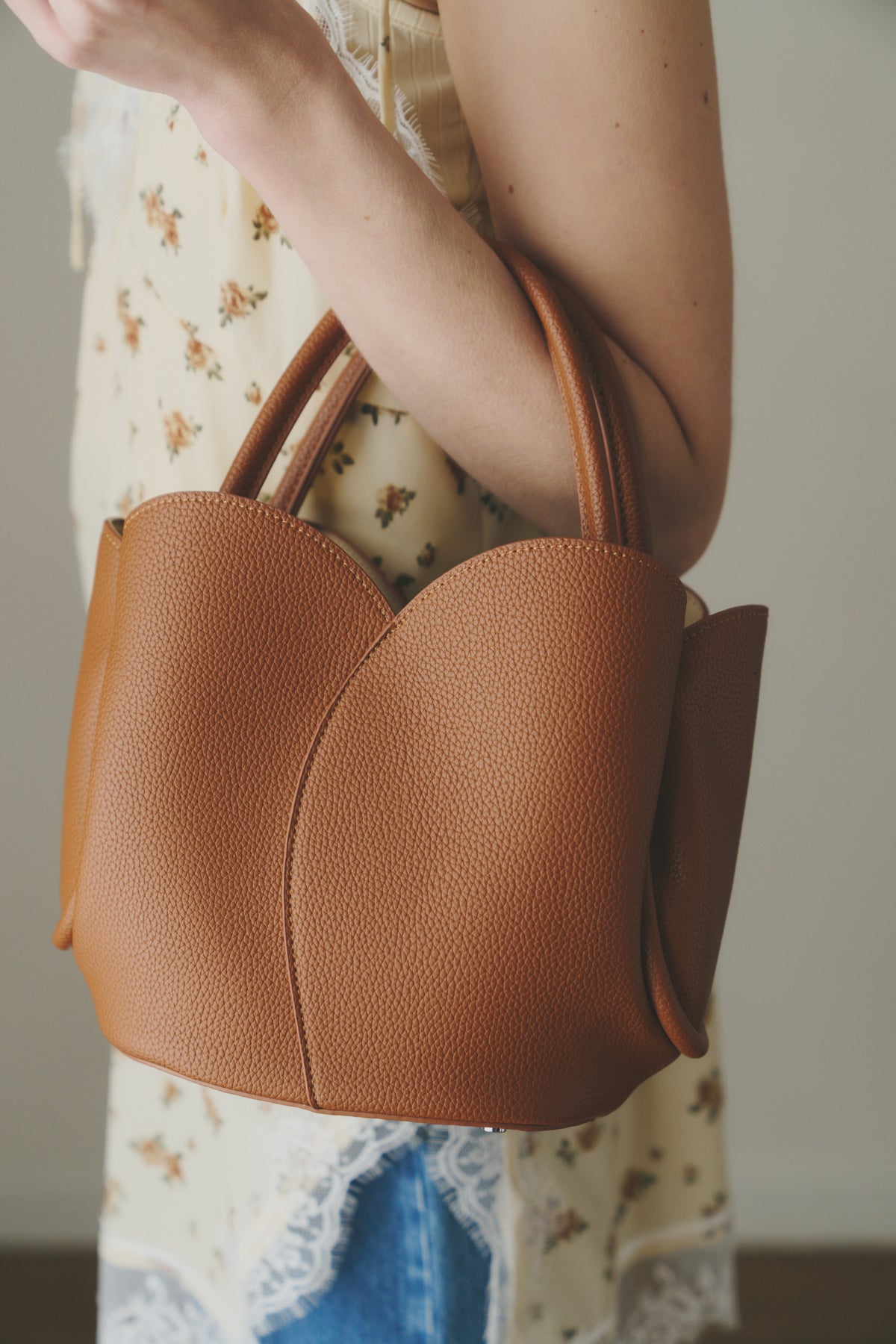 イデム　の　バンドバッグ rose frill bag – idem