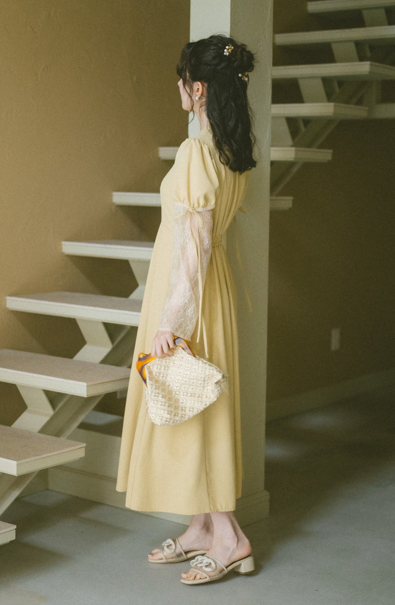 omekashi lace sleeve dress