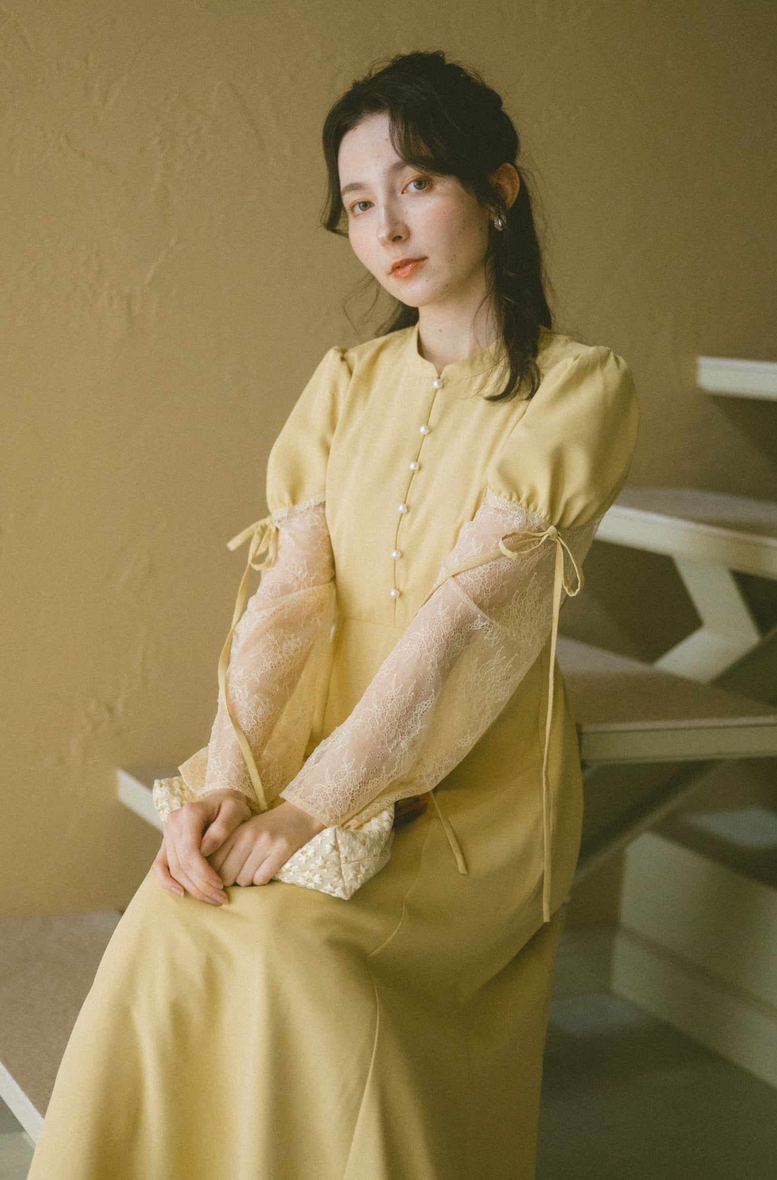 idem オケージョンドレス セール】omekashi lace sleeve dress/袖レース切替ワンピース