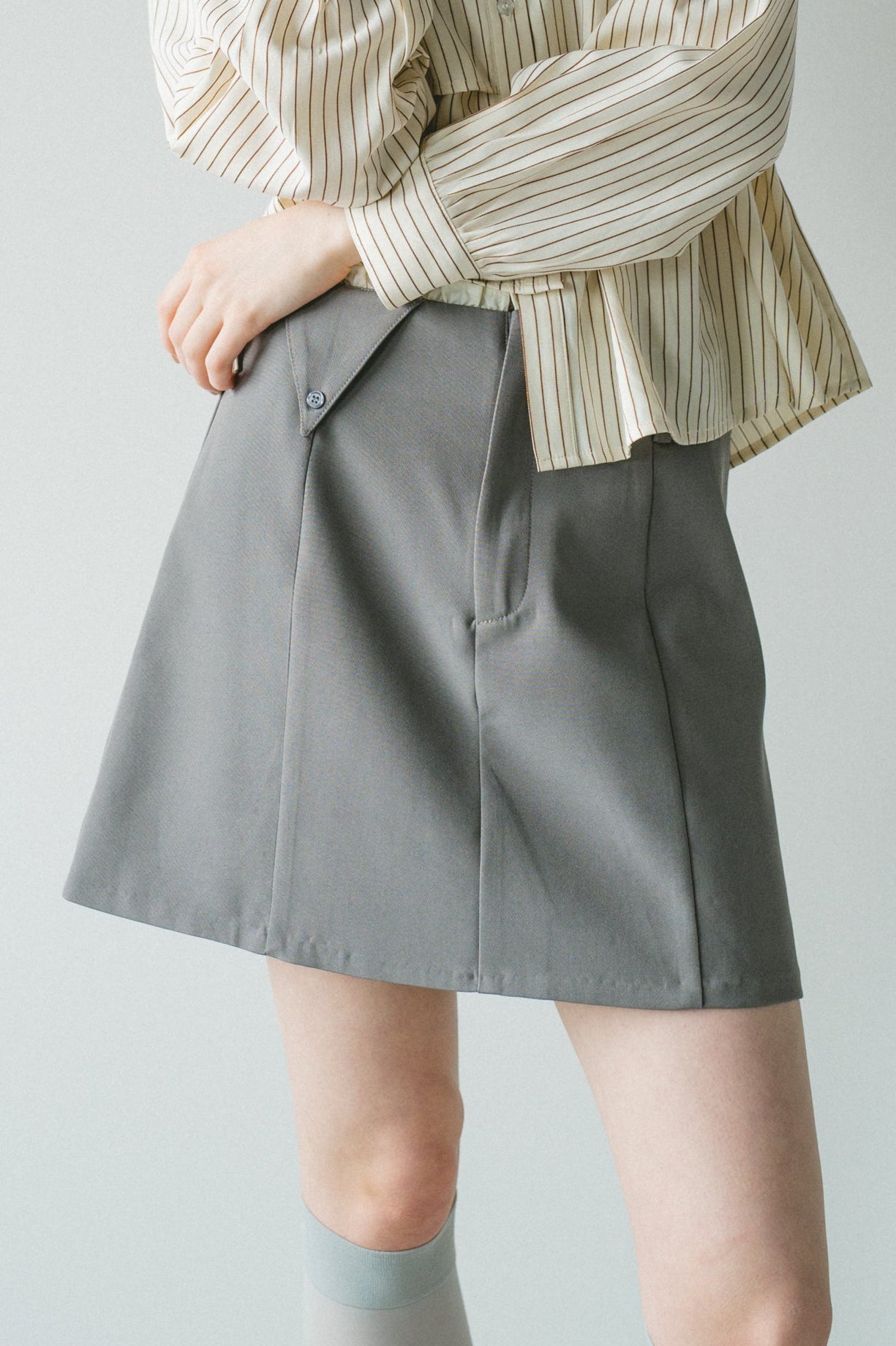 frill belt mini skirt