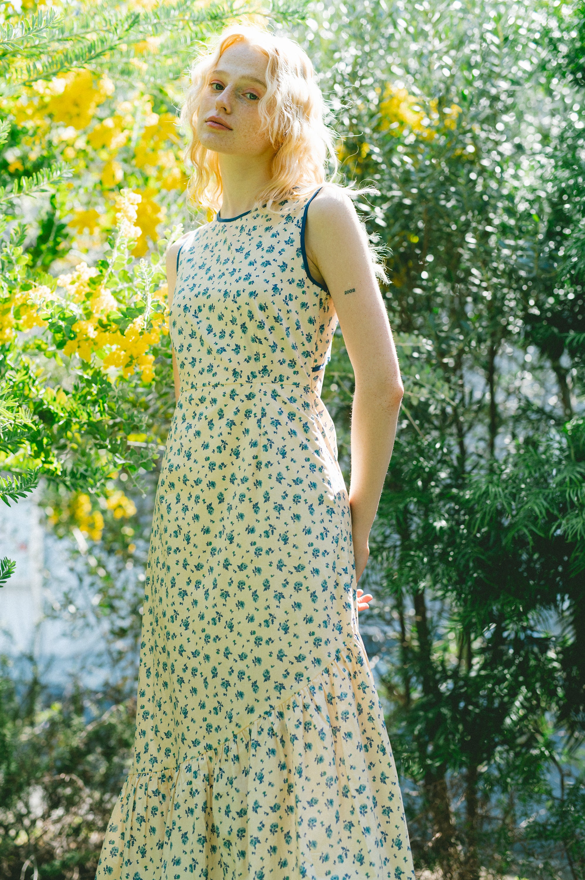 back cut onepiece