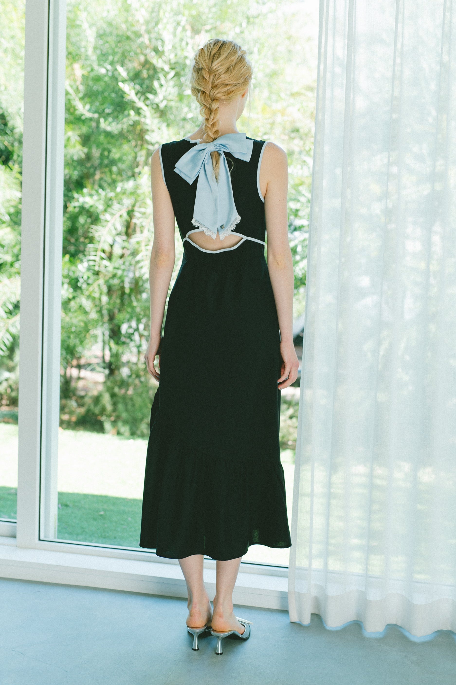back cut onepiece