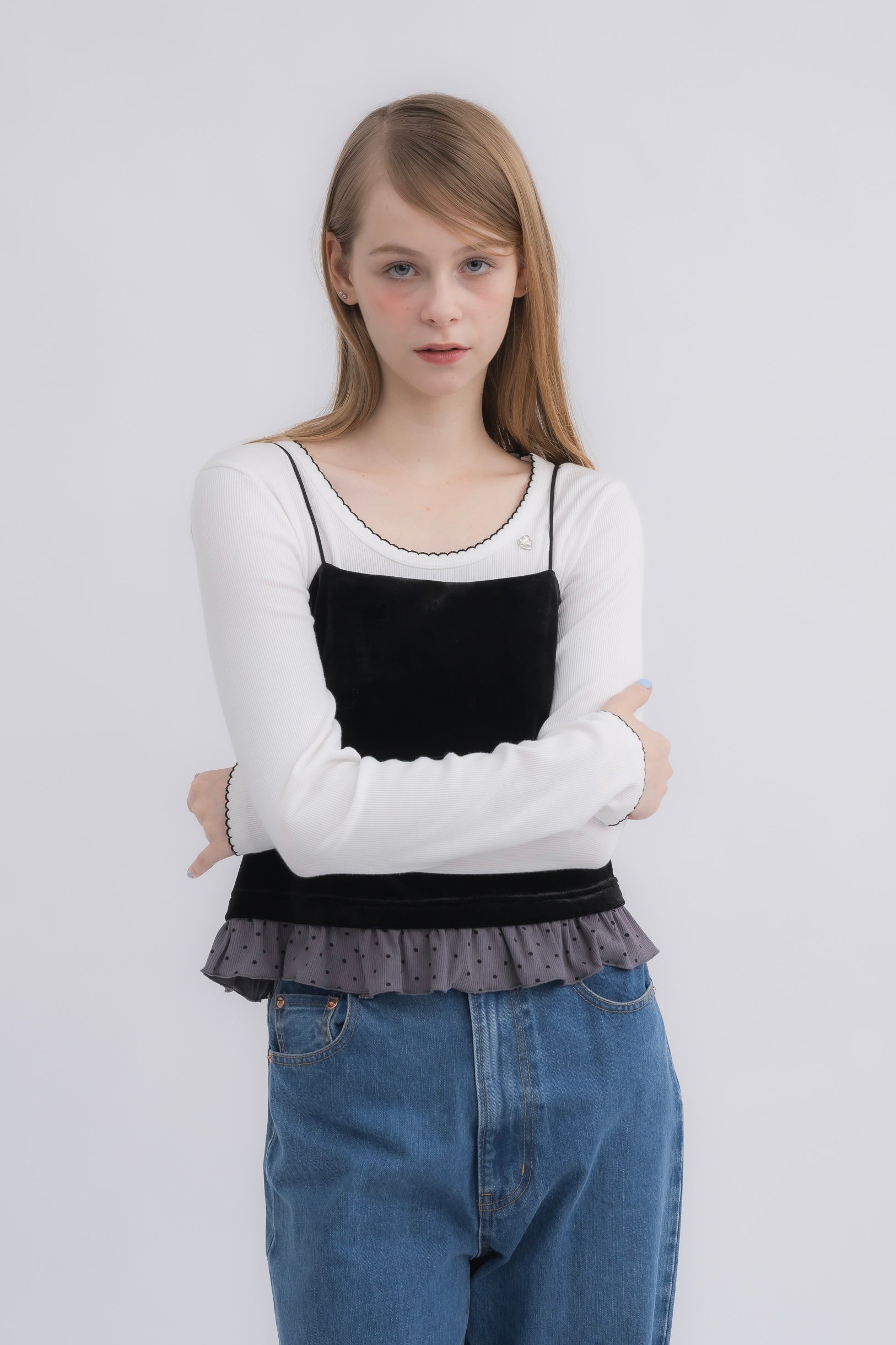 cup in velours frill camisole