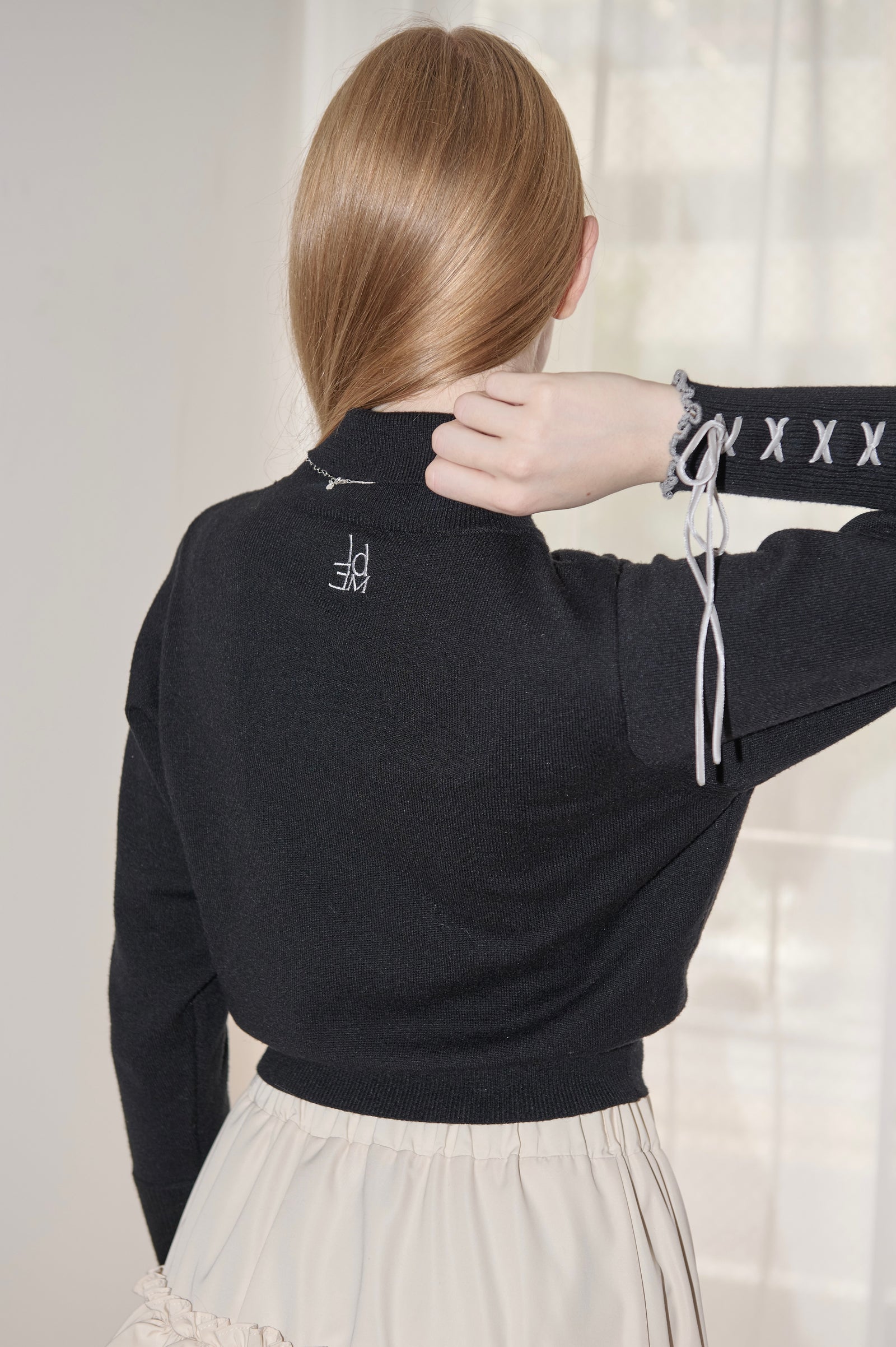 lace up ribbon turtle knit – idem