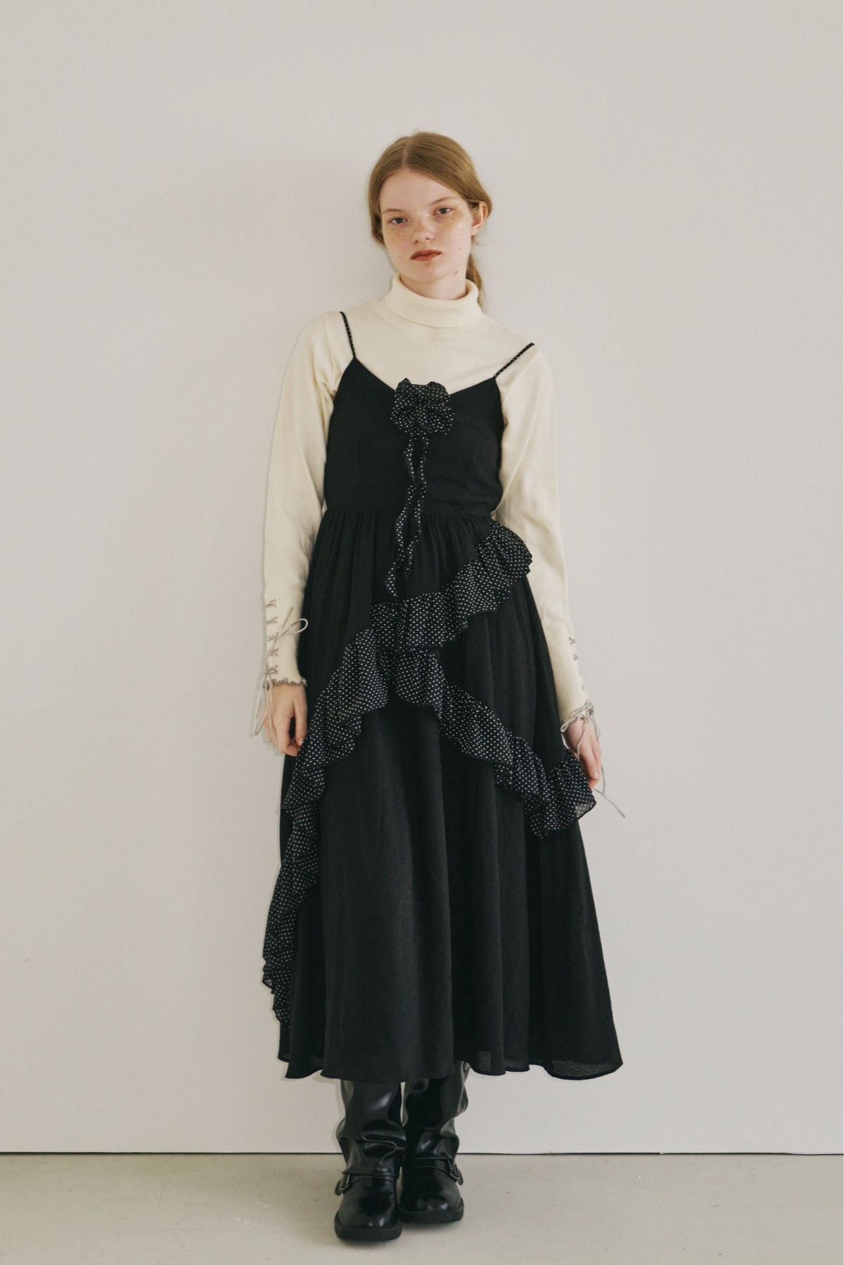dot × rose corsage cami onepiece – idem