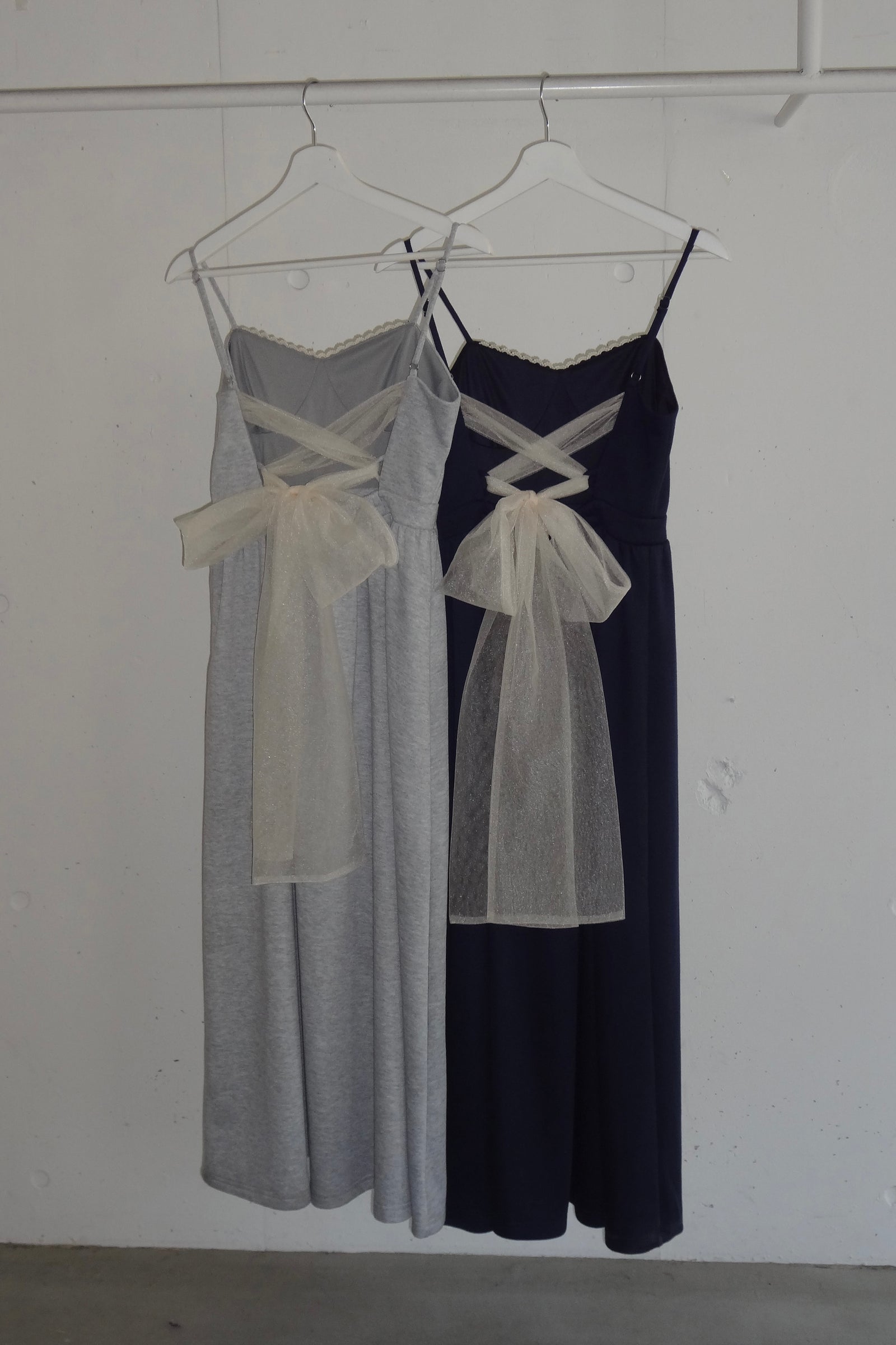 tulle ribbon sweat cami onepiece – idem