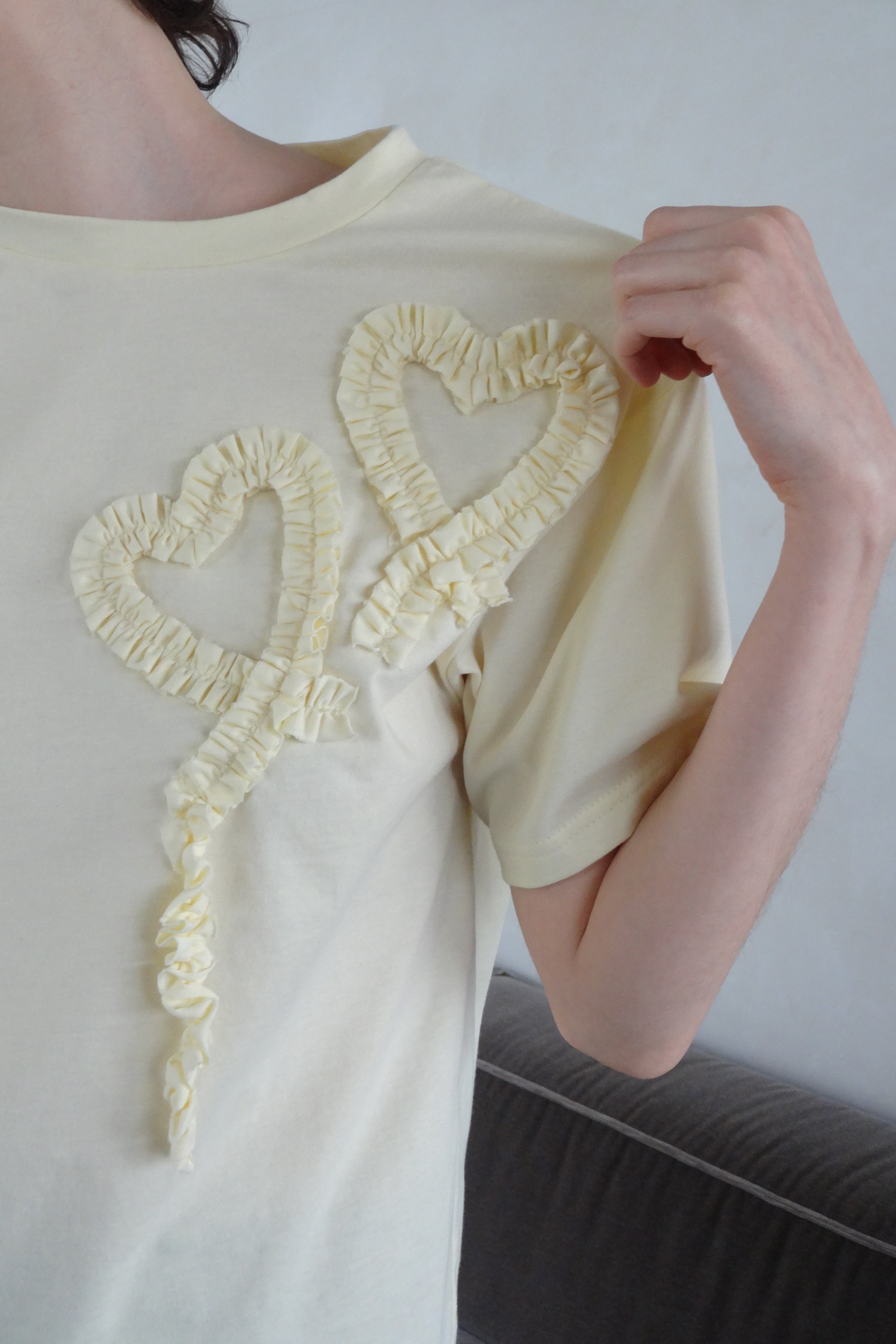 heart frill T-shirt