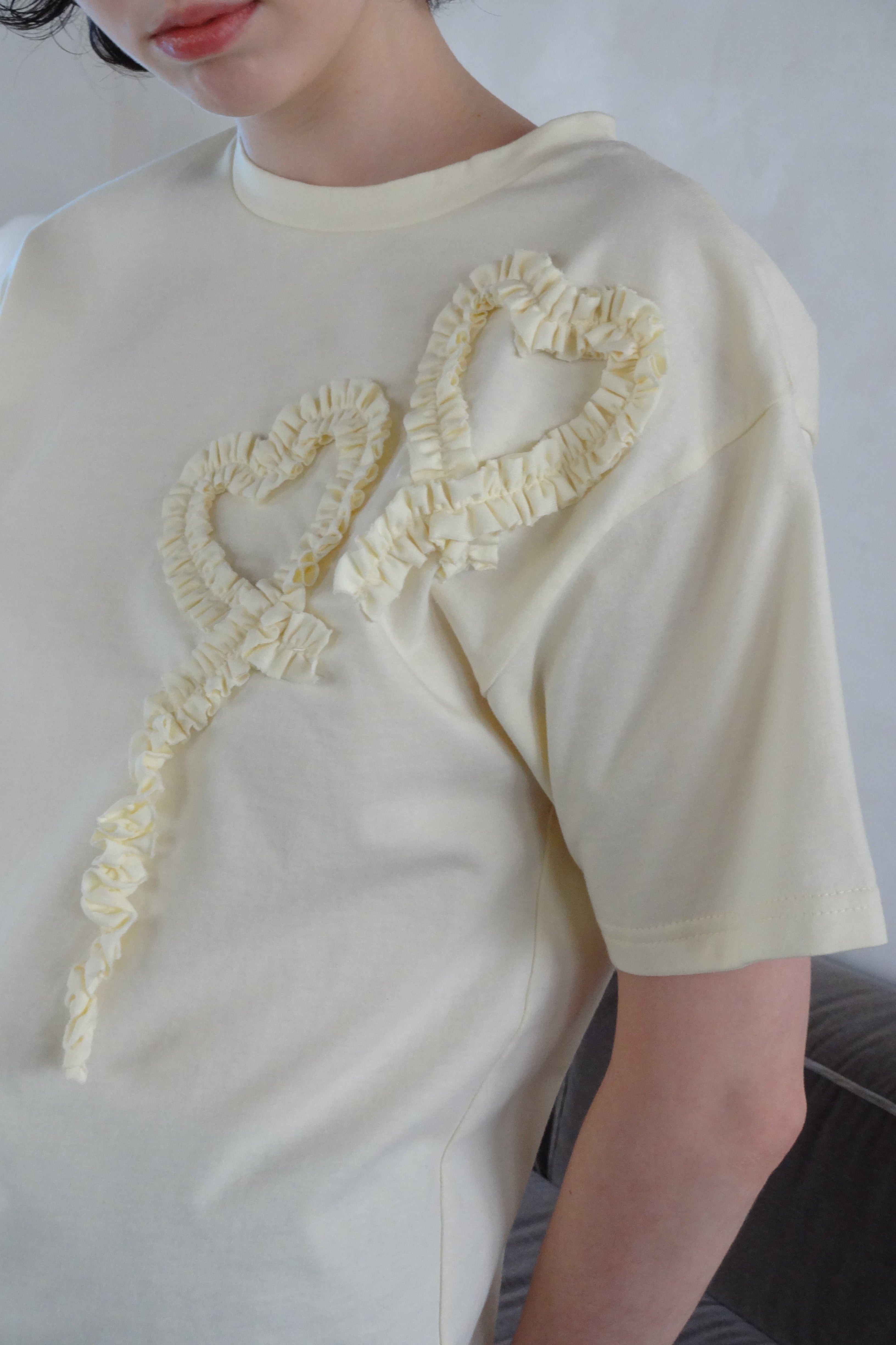 heart frill T-shirt