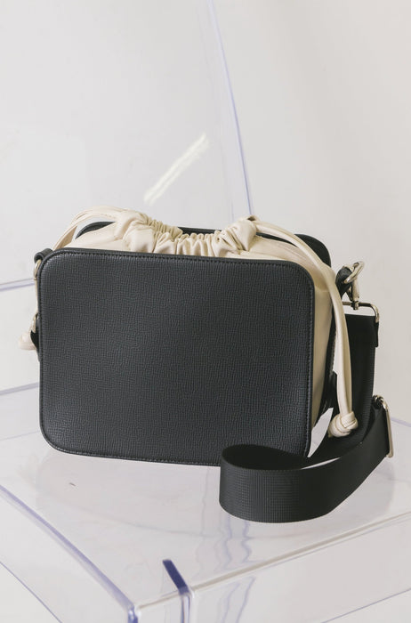 bicolor drawstring bag