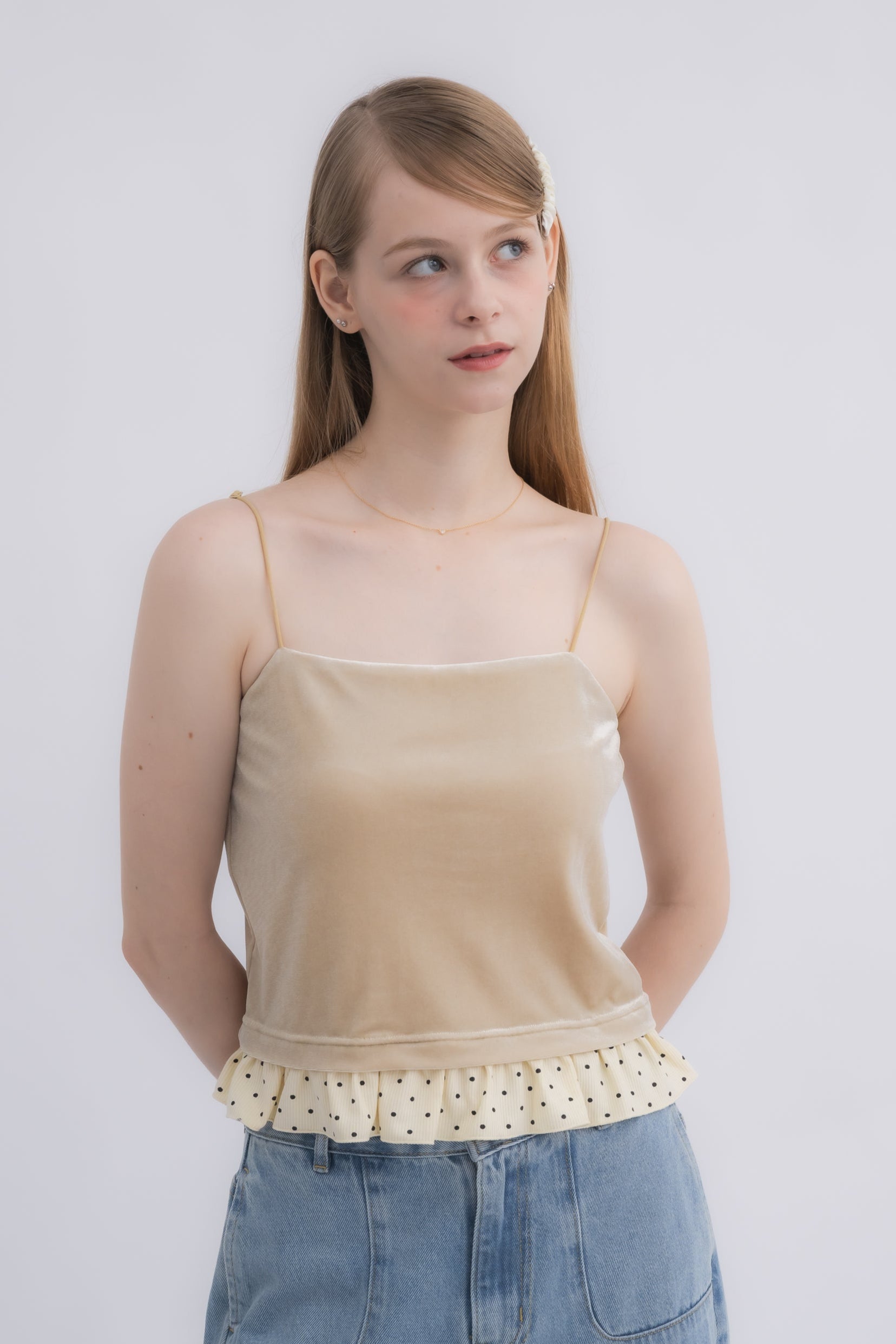 cup in velours frill camisole